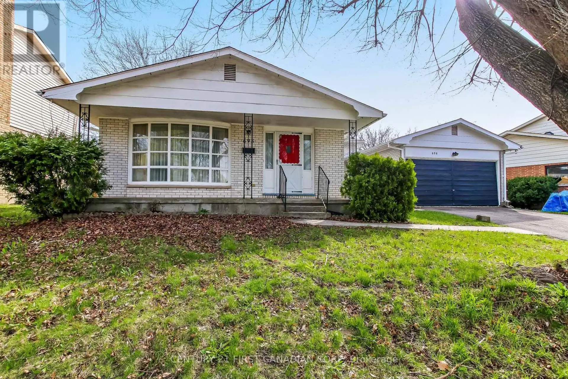 698 CHIDDINGTON AVENUE - Image 10