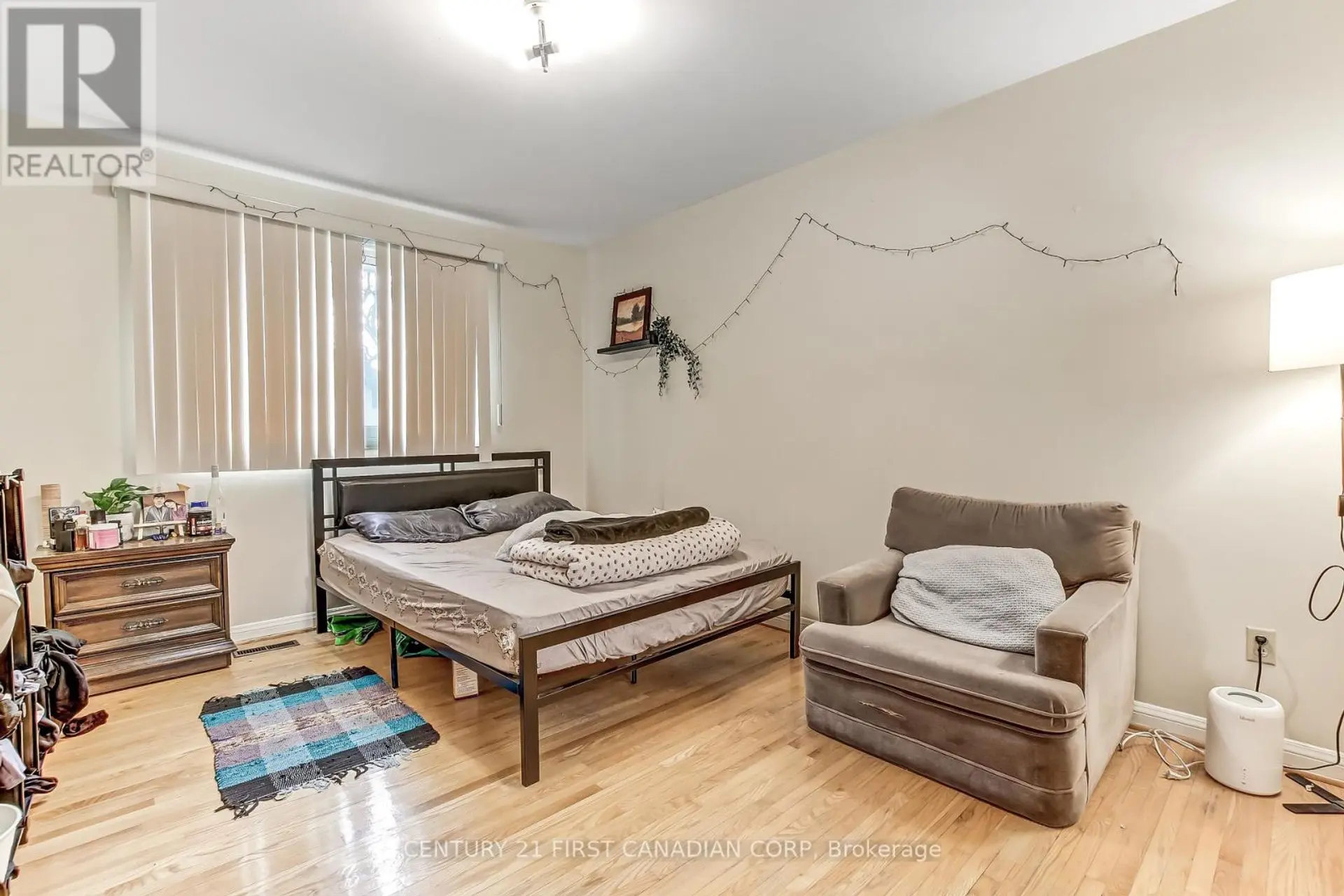 698 CHIDDINGTON AVENUE - Image 11