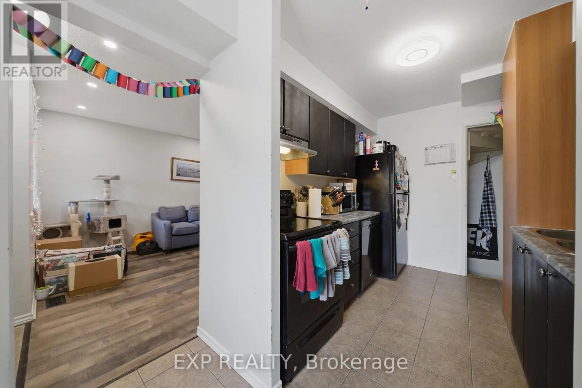 #11 1675 HEATHERINGTON ROAD - Image 7