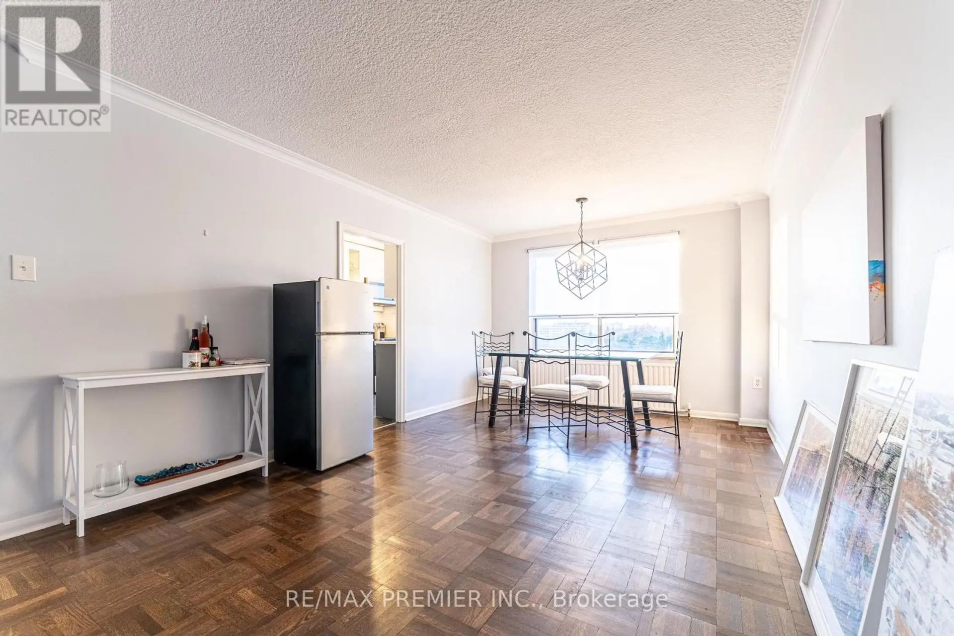 #612 660 EGLINTON AVENUE W - Image 10