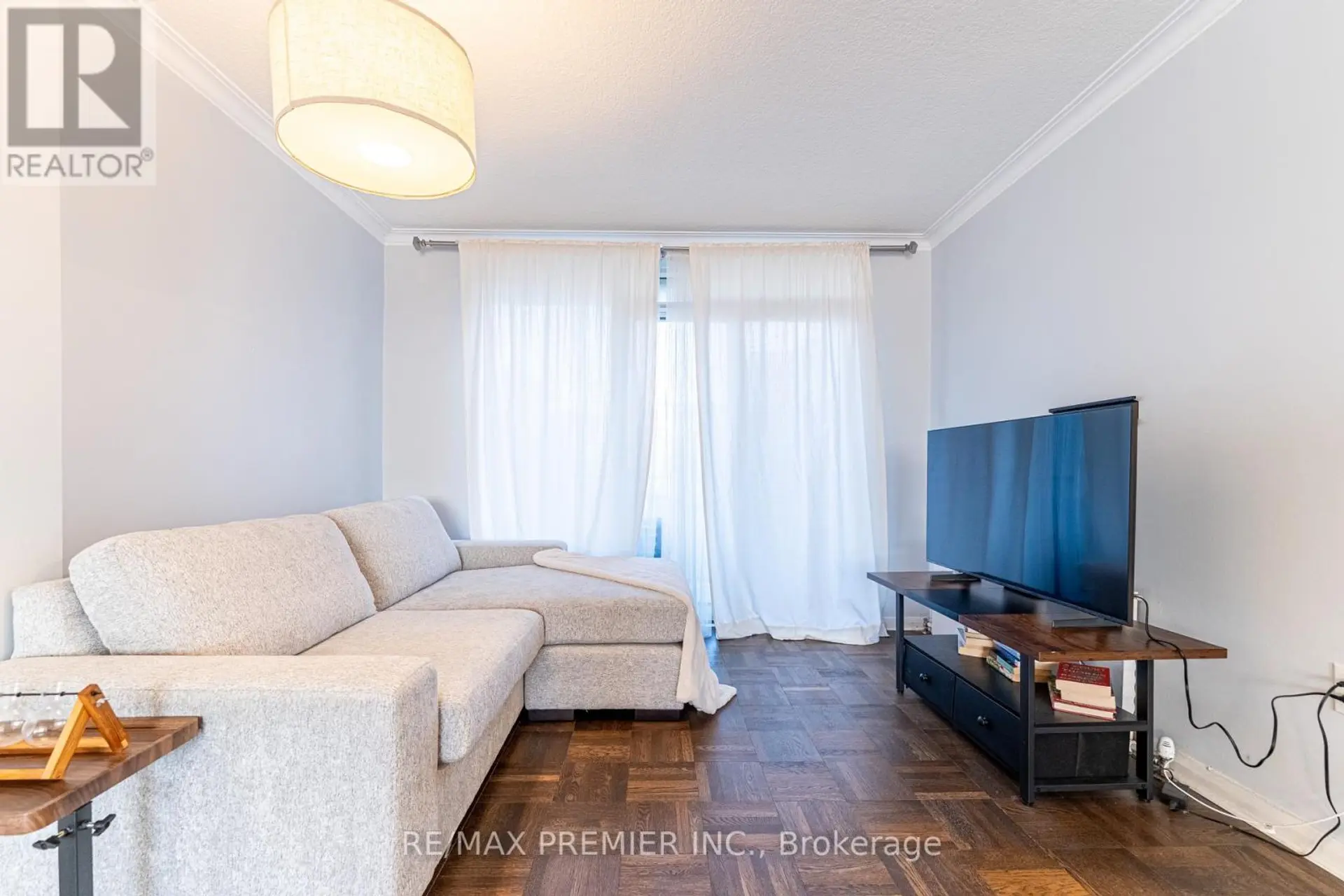 #612 660 EGLINTON AVENUE W - Image 8