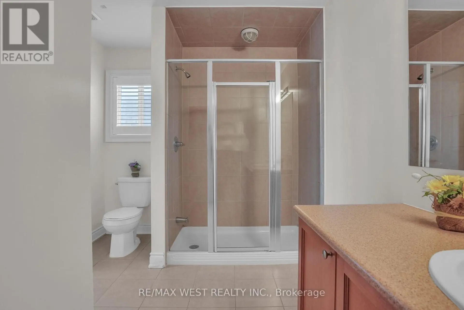 146 SANDRINGHAM DRIVE - Image 14
