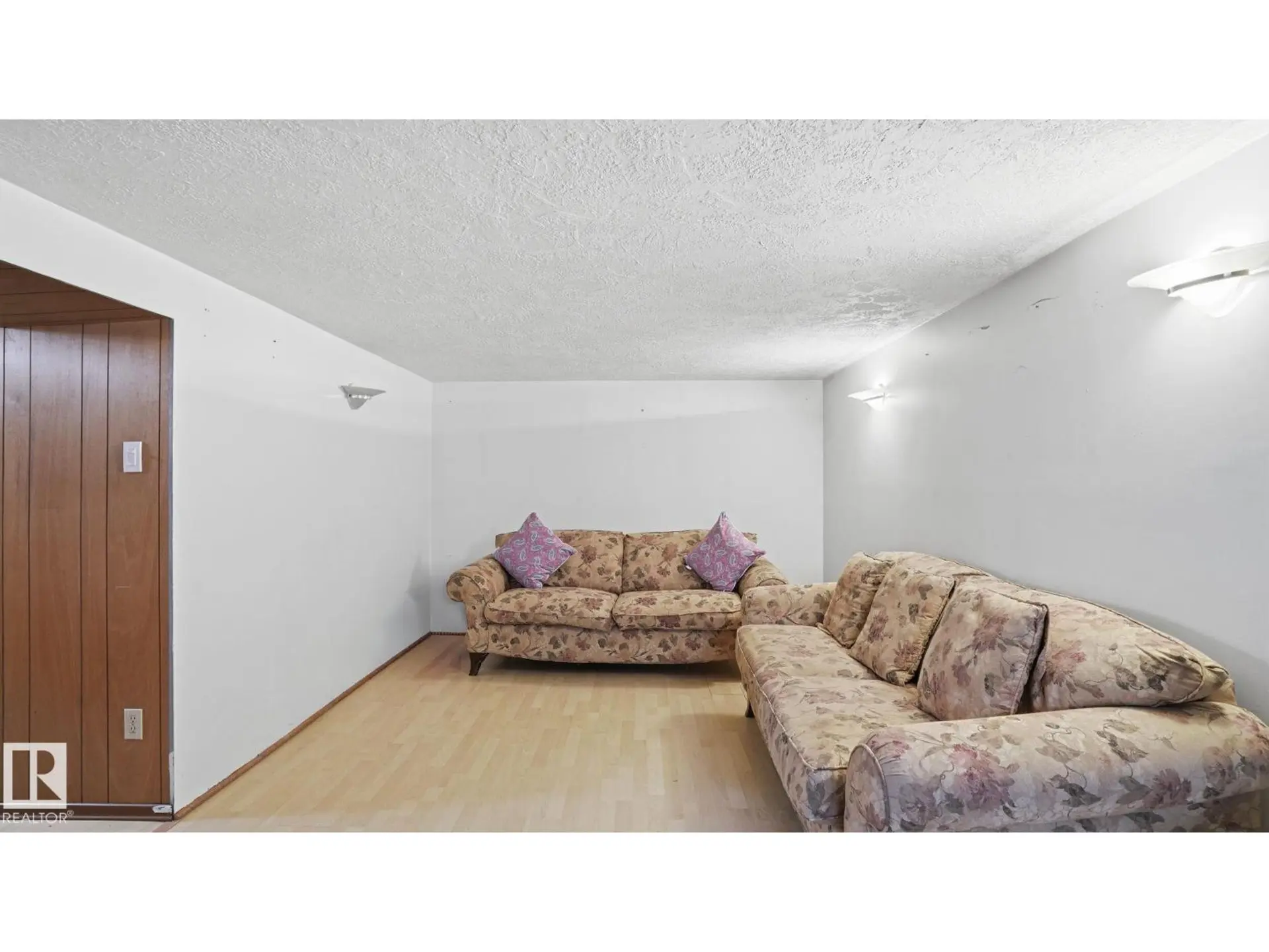 11512 86 ST NW - Image 11