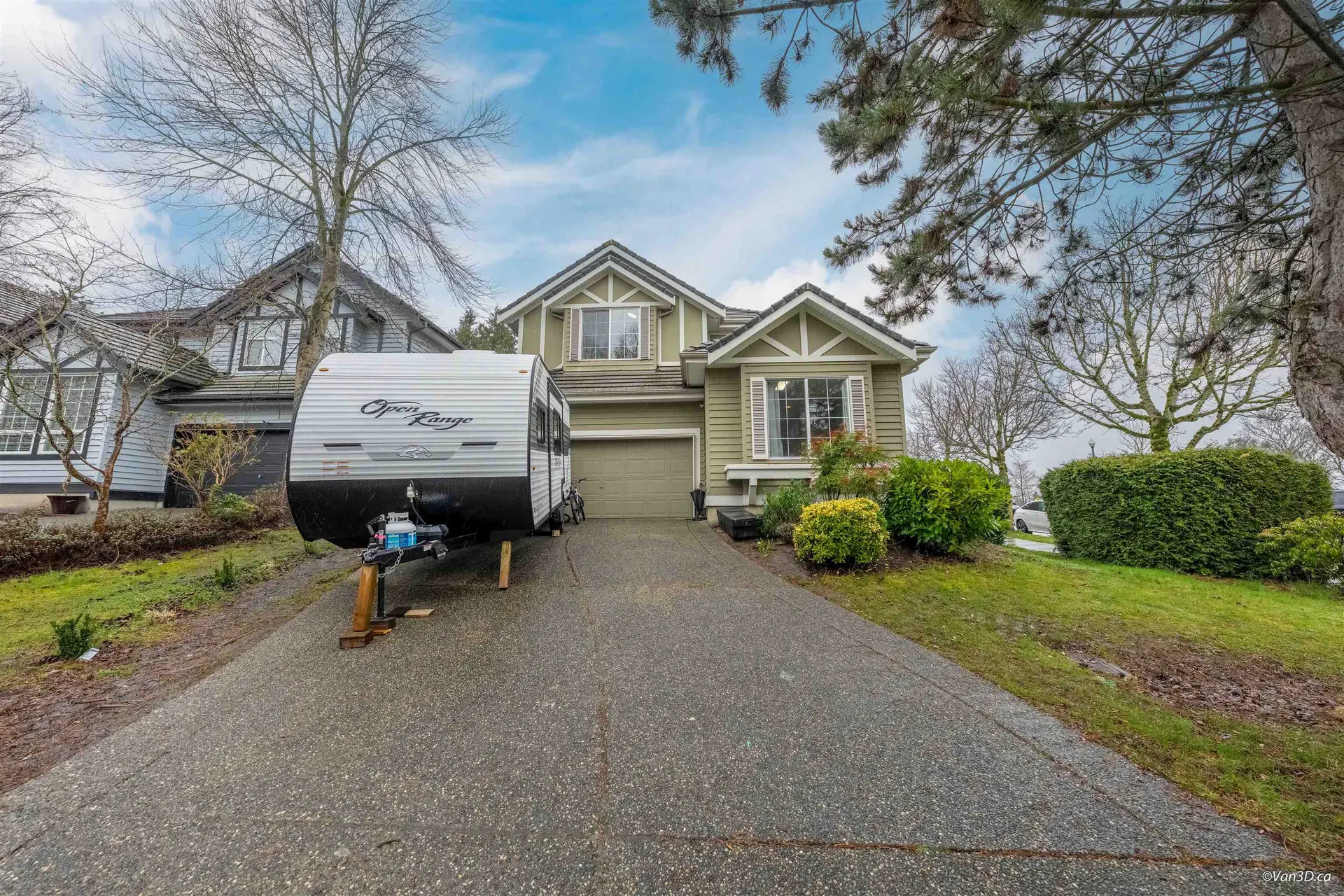 Property at 15649 Rosemary Heights Crescent, Surrey, BC