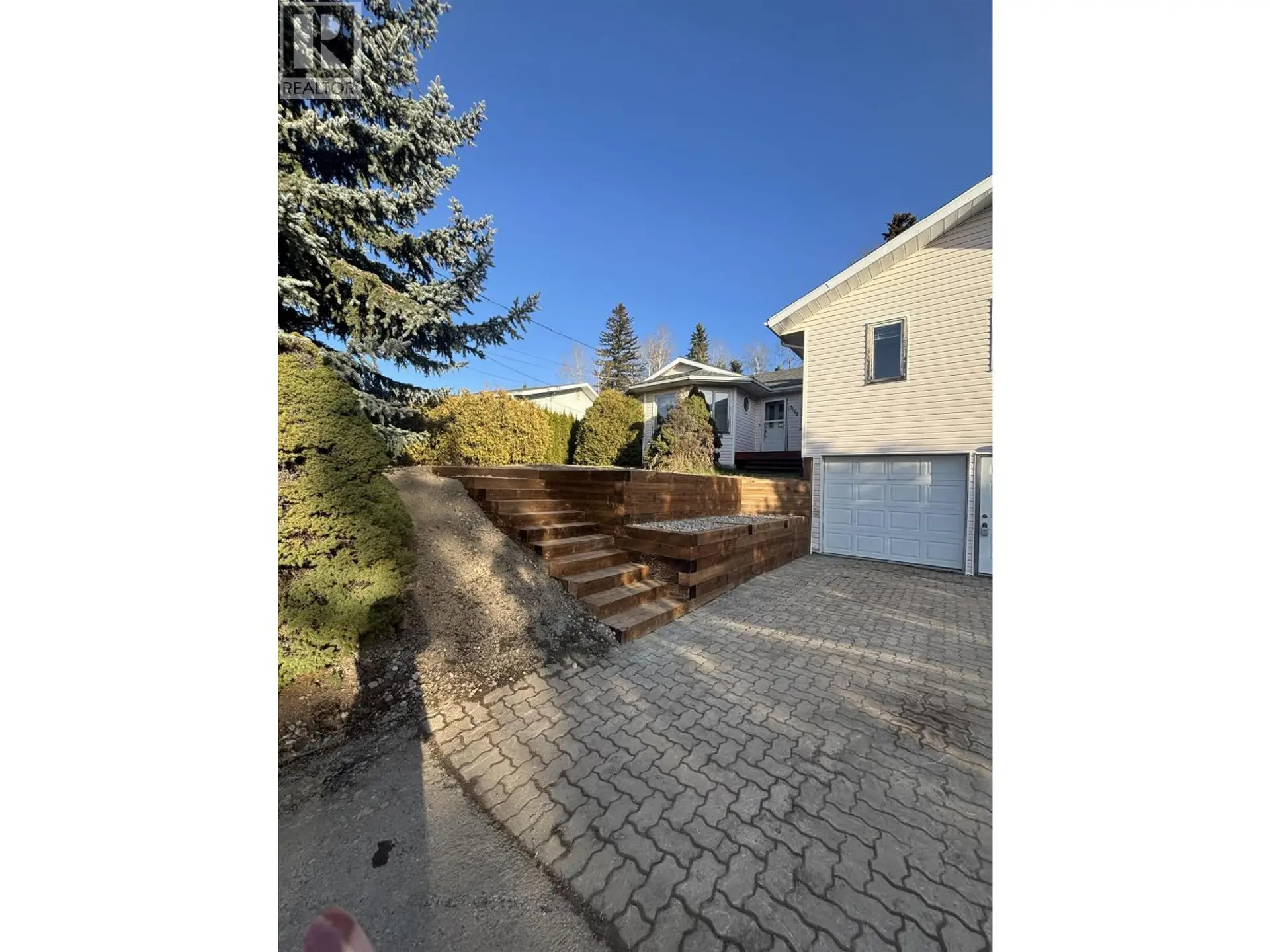 7788 THOMPSON DRIVE - Image 2