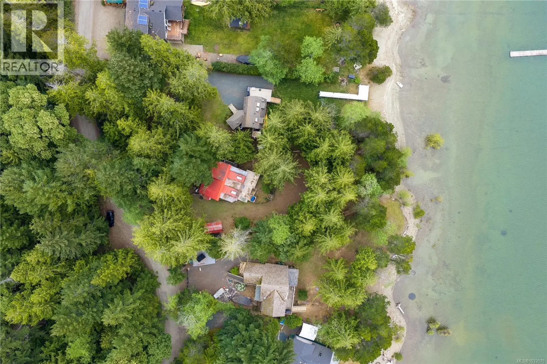 Property at 3144 Bay Rd, Qualicum Beach, BC