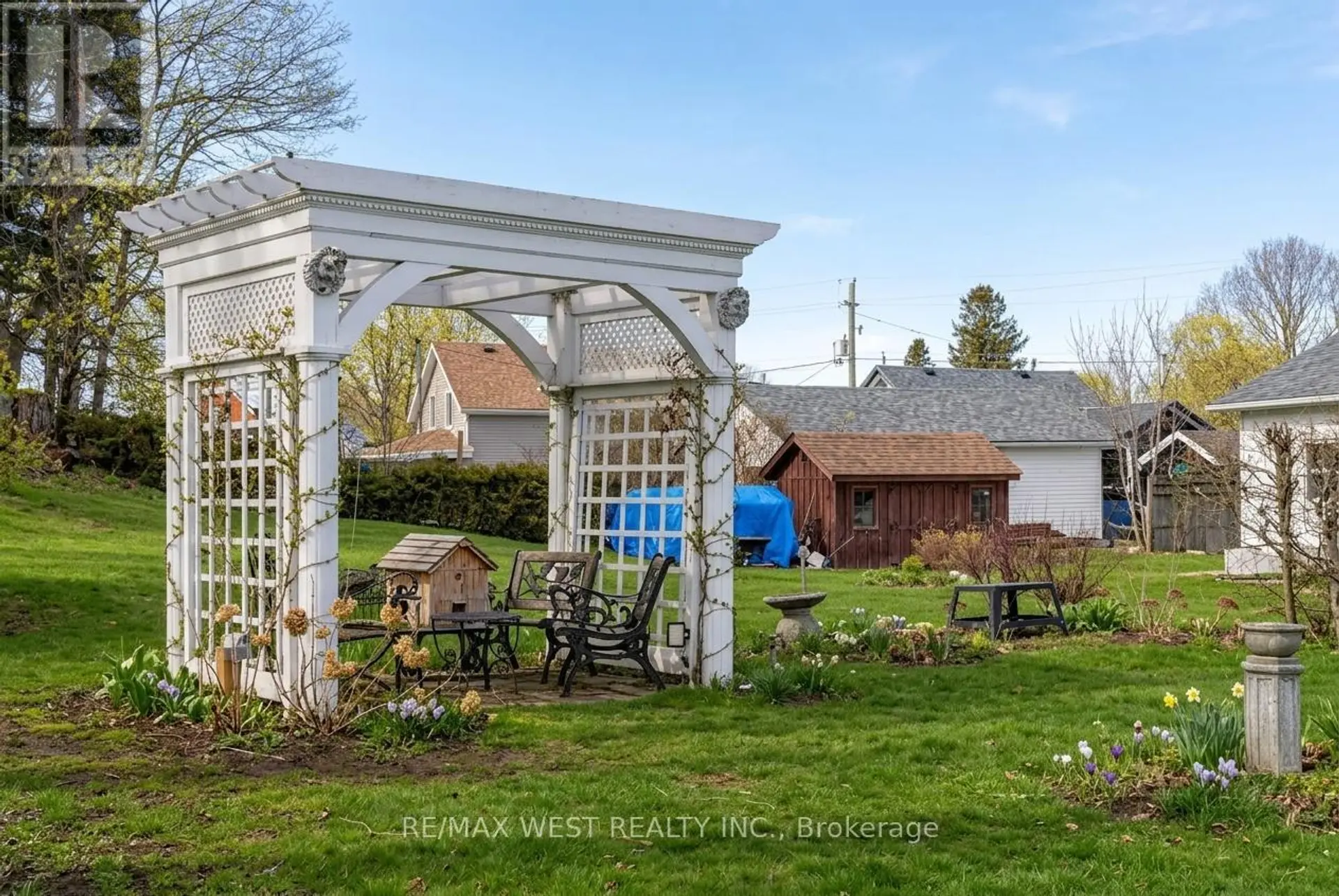 25 EDWIN STREET W - Image 16