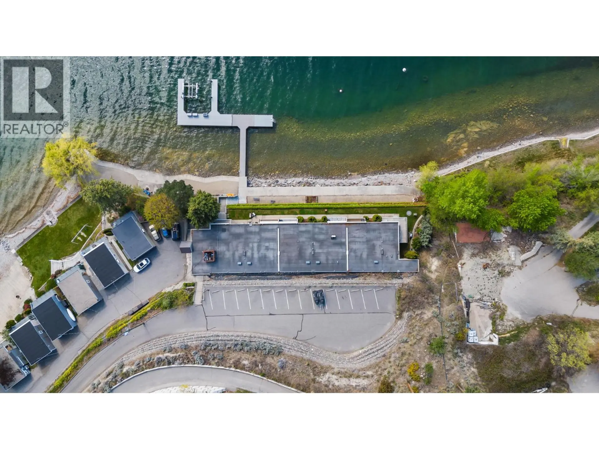 #100 3050 Seclusion Bay Road - Image 15
