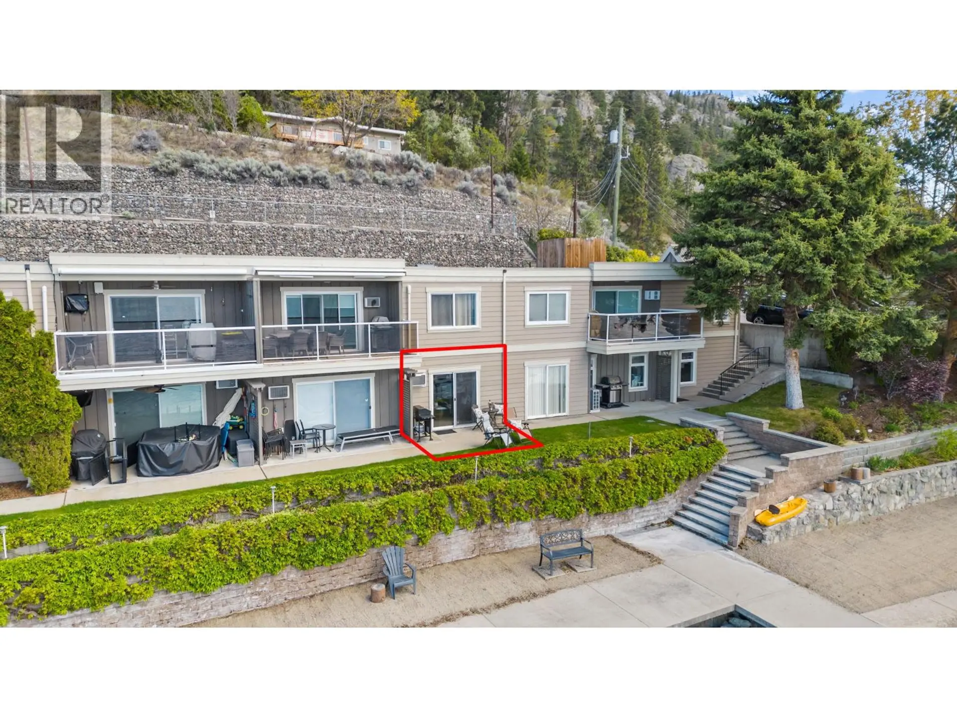 #100 3050 Seclusion Bay Road - Image 12