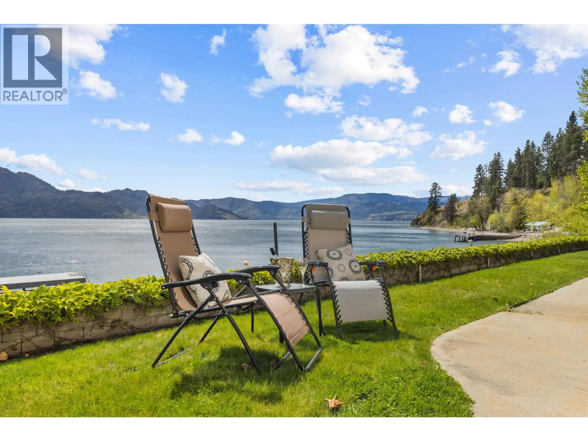 #100 3050 Seclusion Bay Road - Image 6