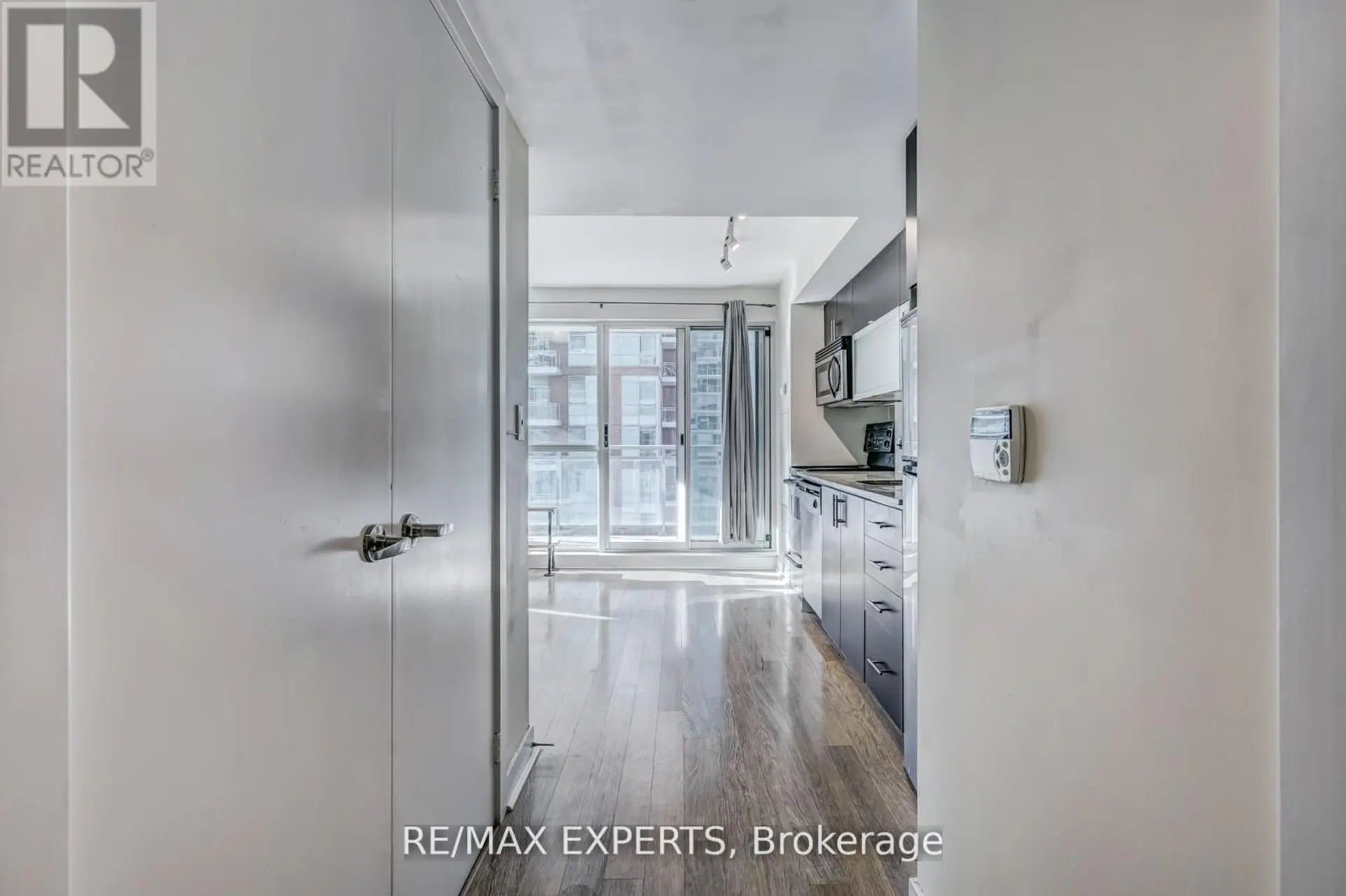 #801 80 WESTERN BATTERY ROAD - Image 3