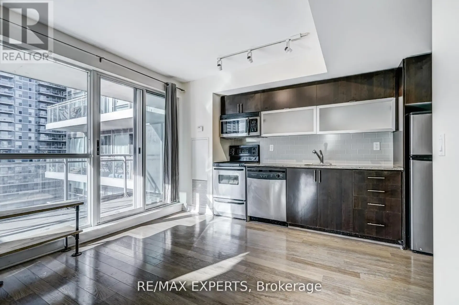 #801 80 WESTERN BATTERY ROAD - Image 8