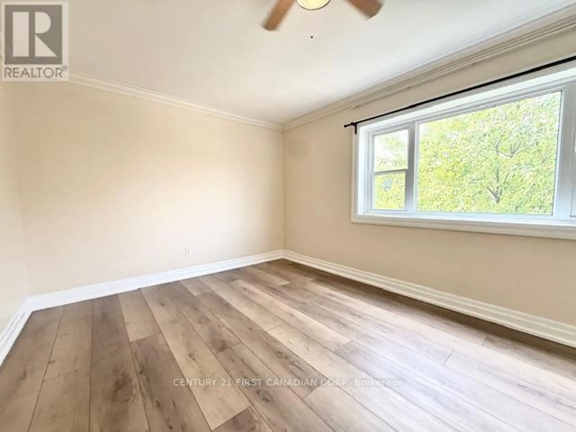 #401 570 WILLIAM STREET - Image 13