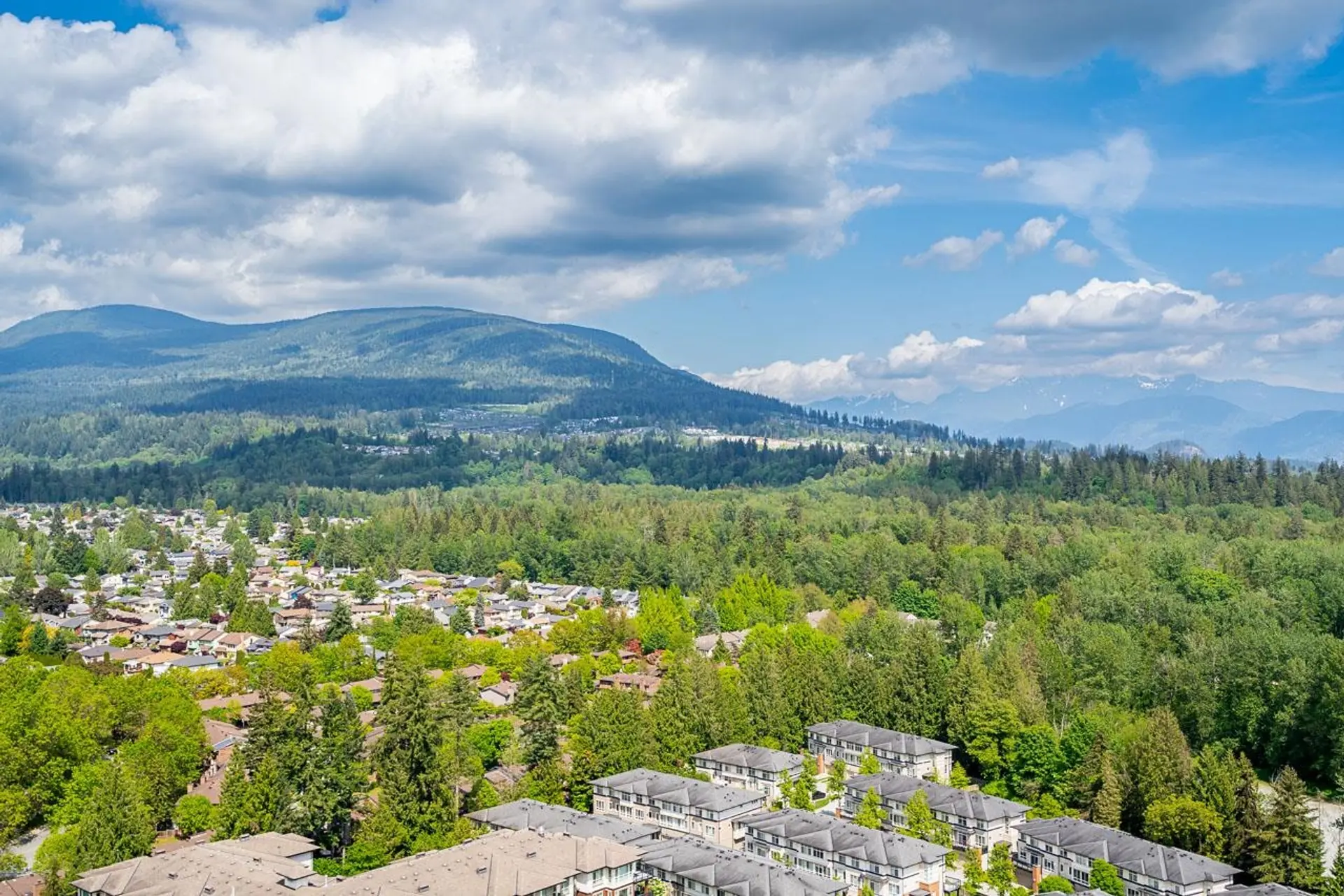 Property at #2801 3102 Windsor Gate, Coquitlam, BC