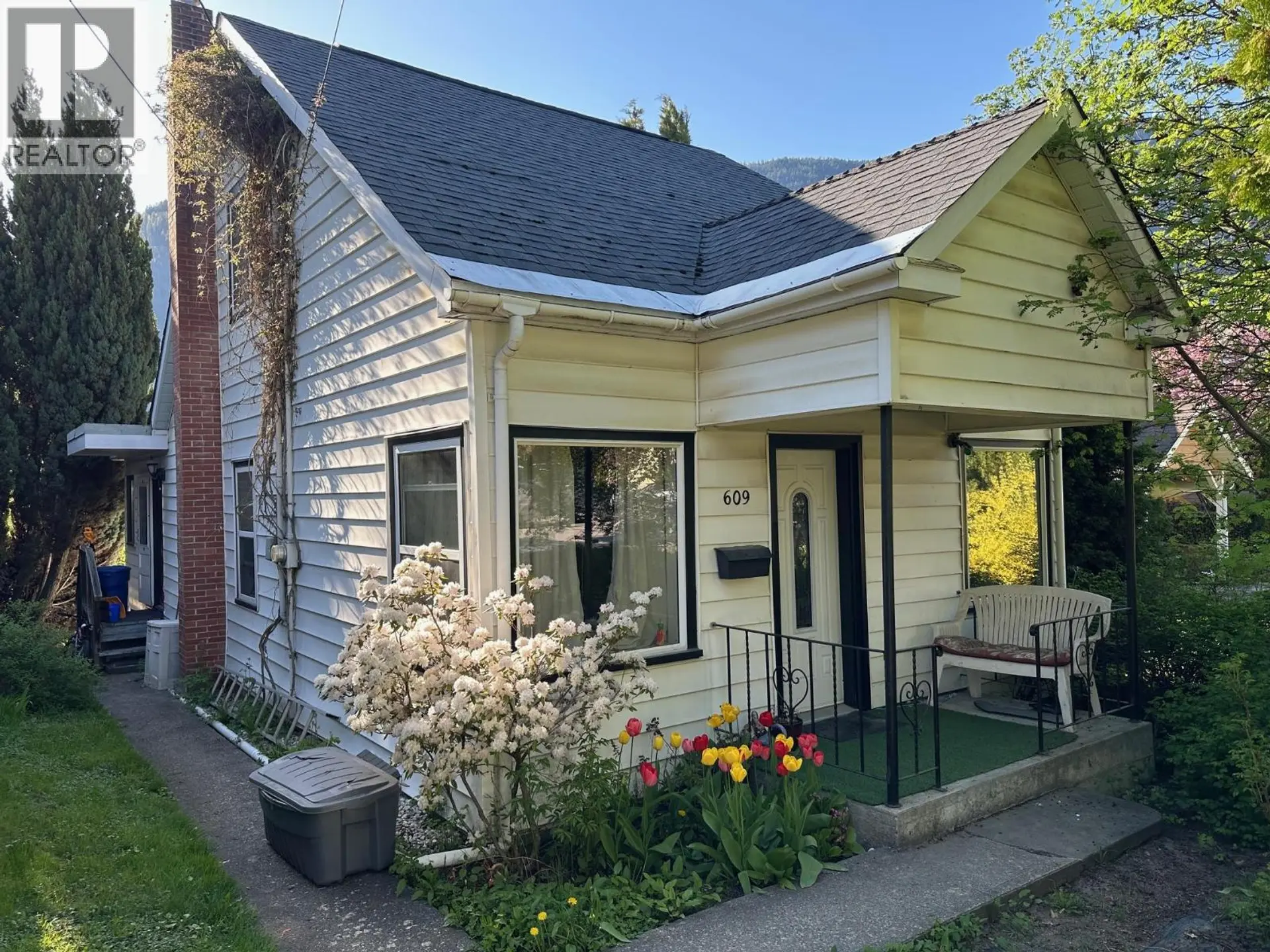Property at 609 Second Street, Nelson, BC