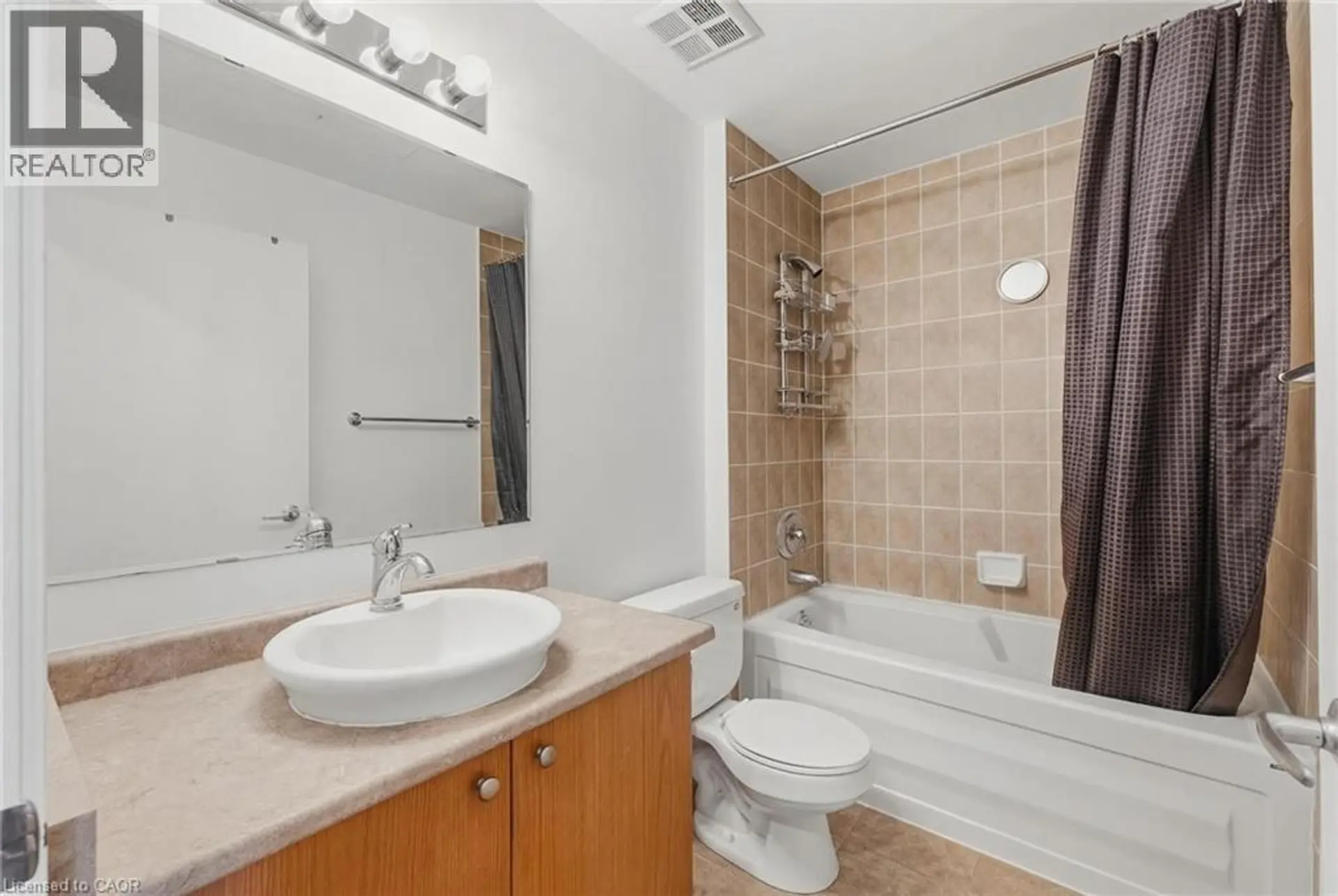 #124 410 KING Street W - Image 7