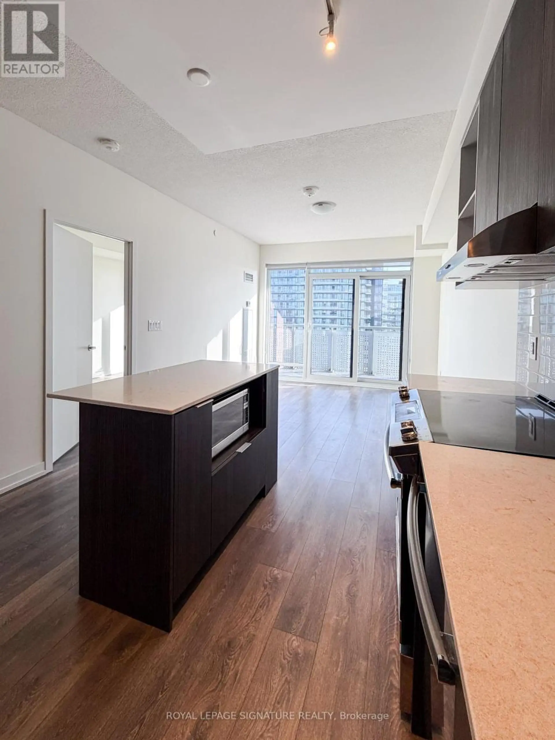#1702 2520 EGLINTON AVENUE - Image 4