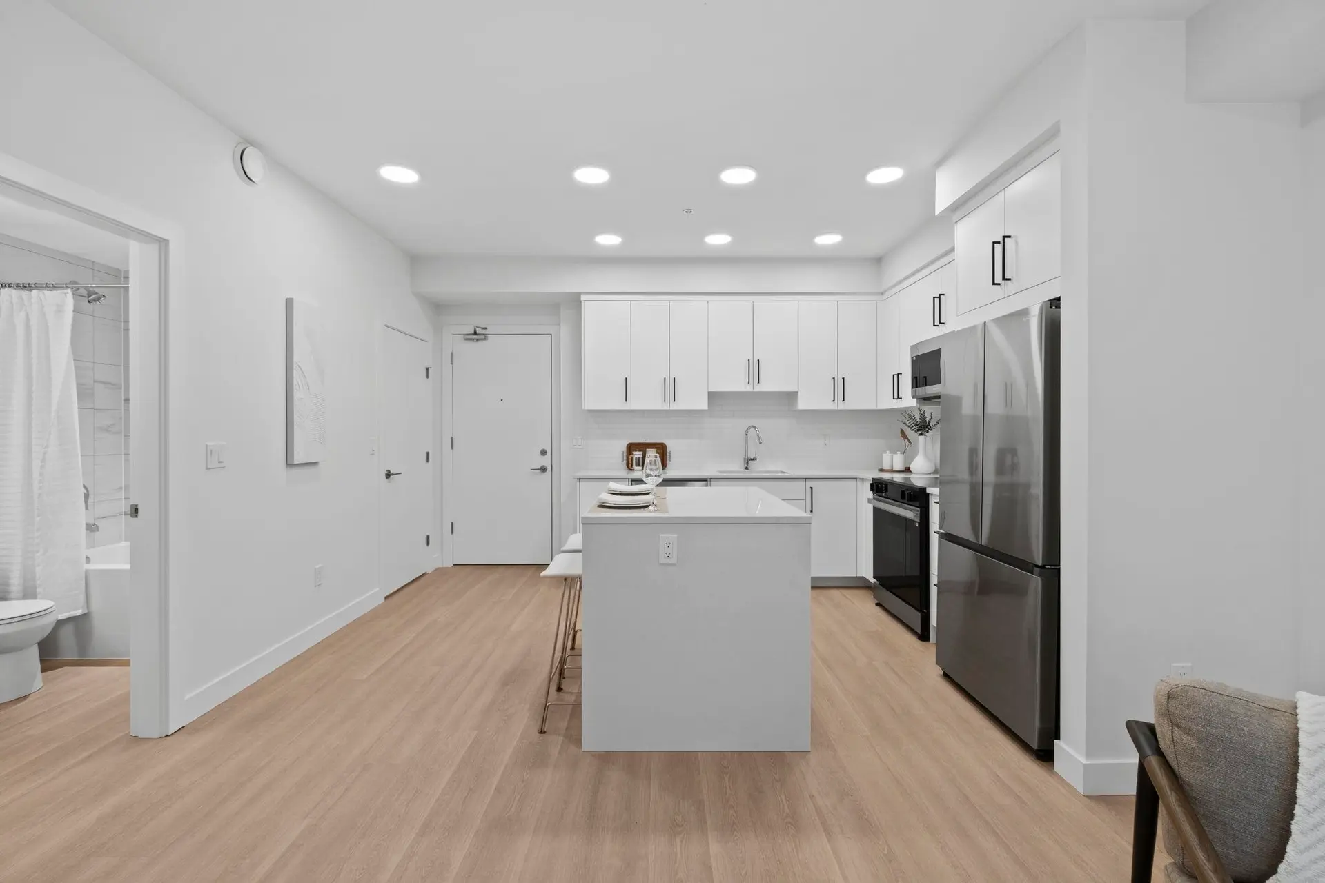 #415 33820 South Fraser Way - Image 5