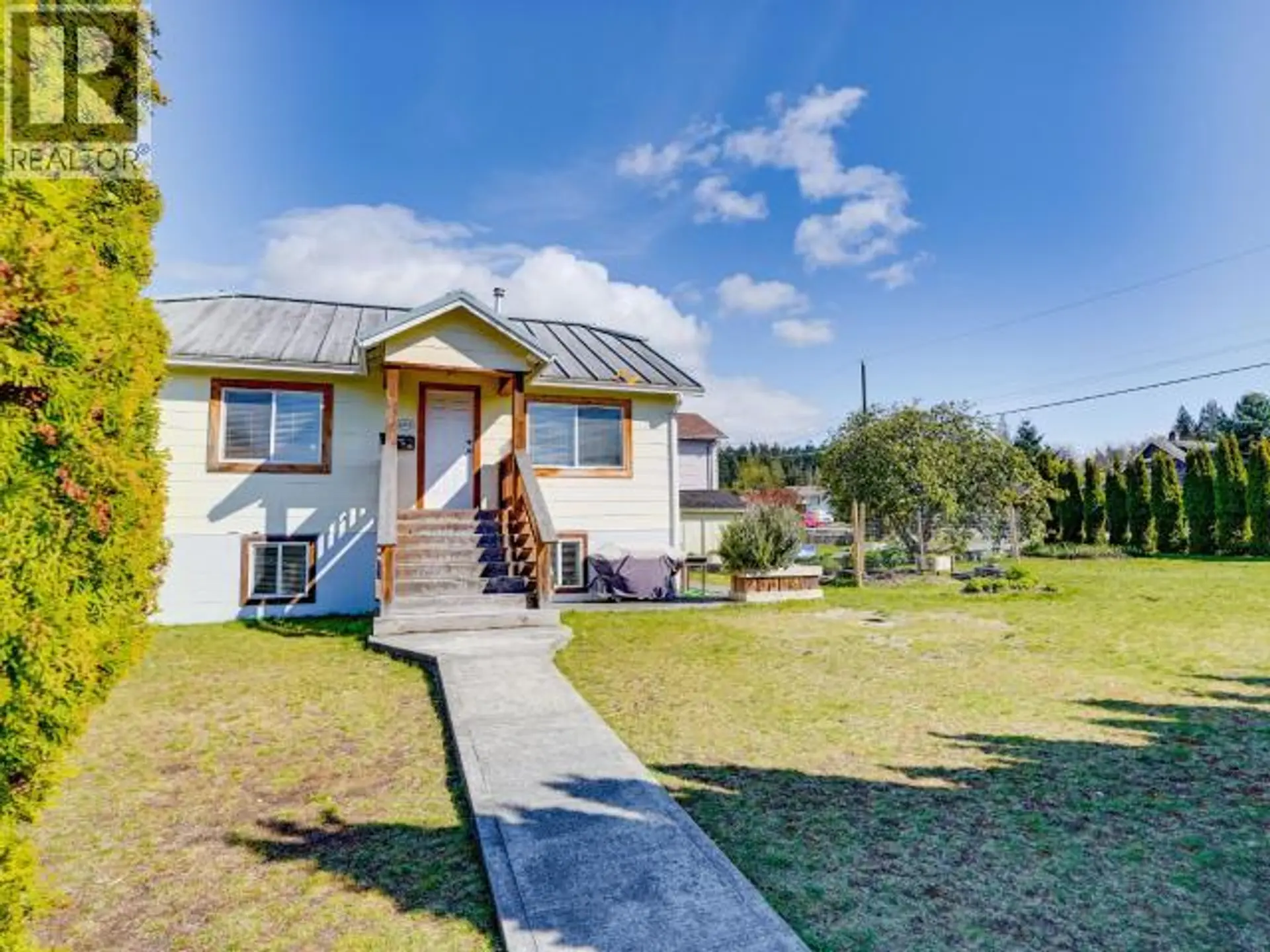 Property at 4212 MANSON AVE, Powell River, BC