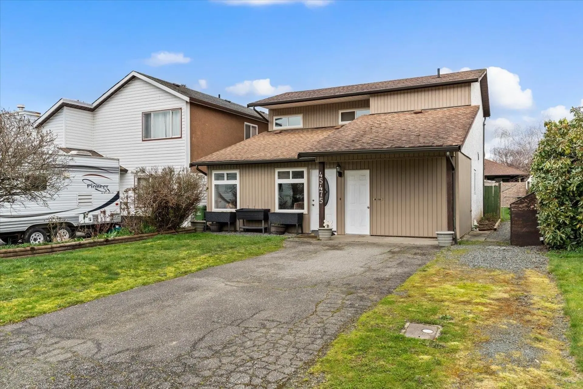 45475 Meadowbrook Drive - Image 2