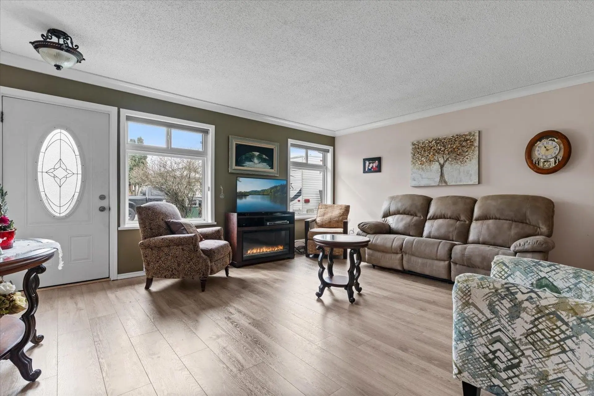 45475 Meadowbrook Drive - Image 3