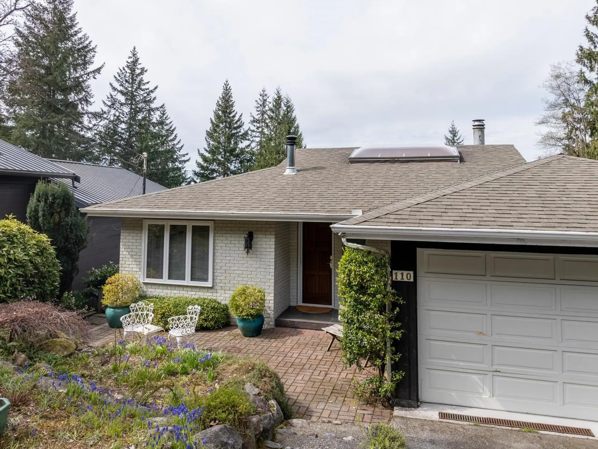 Property at 110 Oceanview Place, Lions Bay, BC