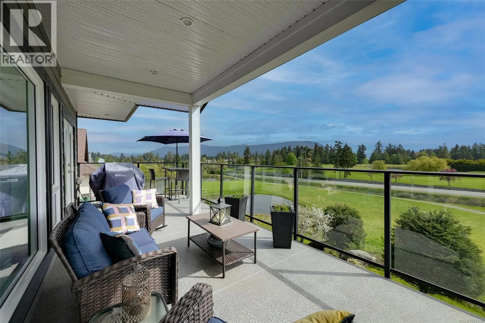 Property at 853 Country Club Dr, Cobble Hill, BC