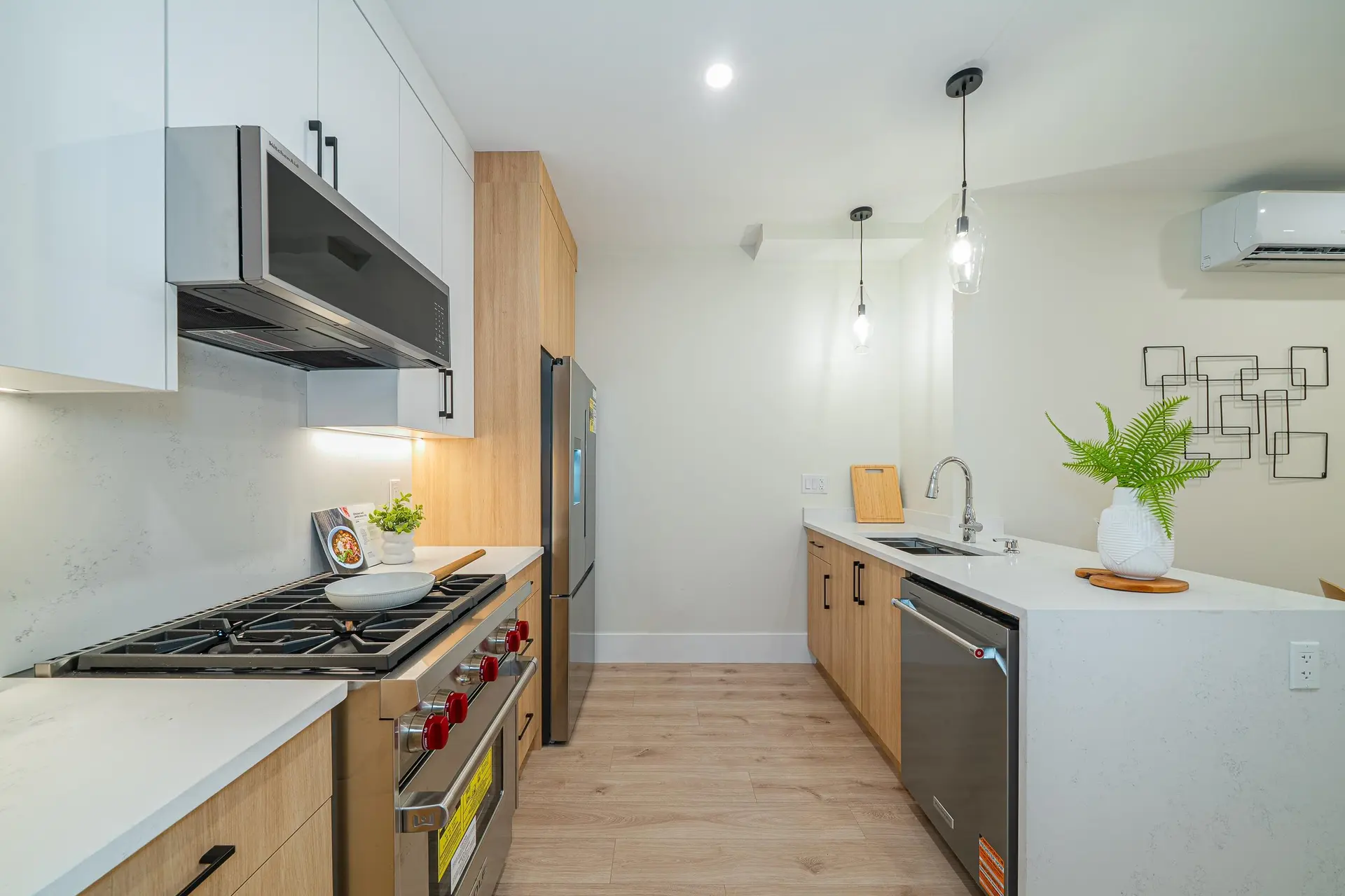 7813 Shaughnessy Street - Image 8