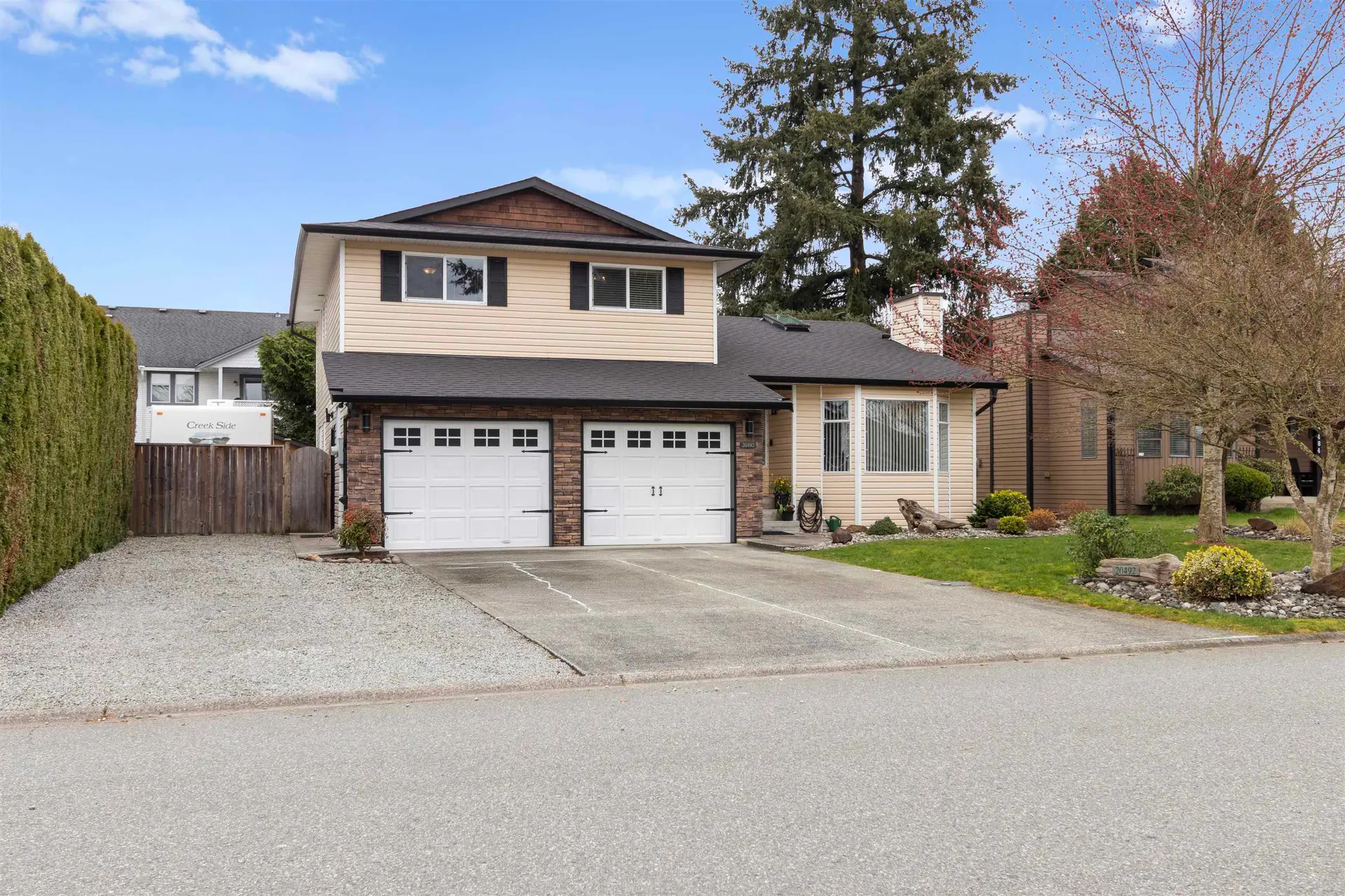 Property at 20492 Walnut Crescent, Maple Ridge, BC