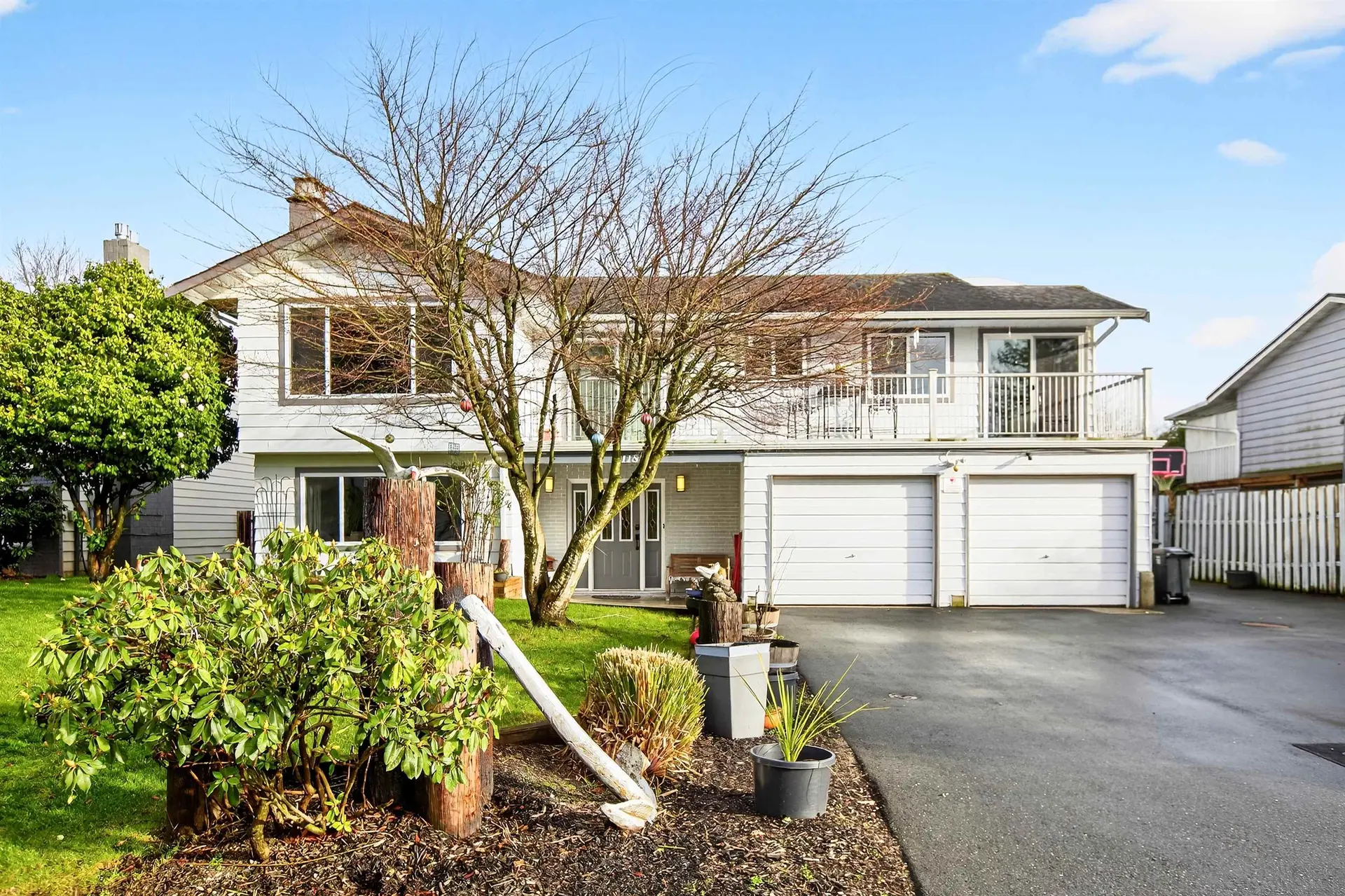 Property at 11570 196b Street, Pitt Meadows, BC
