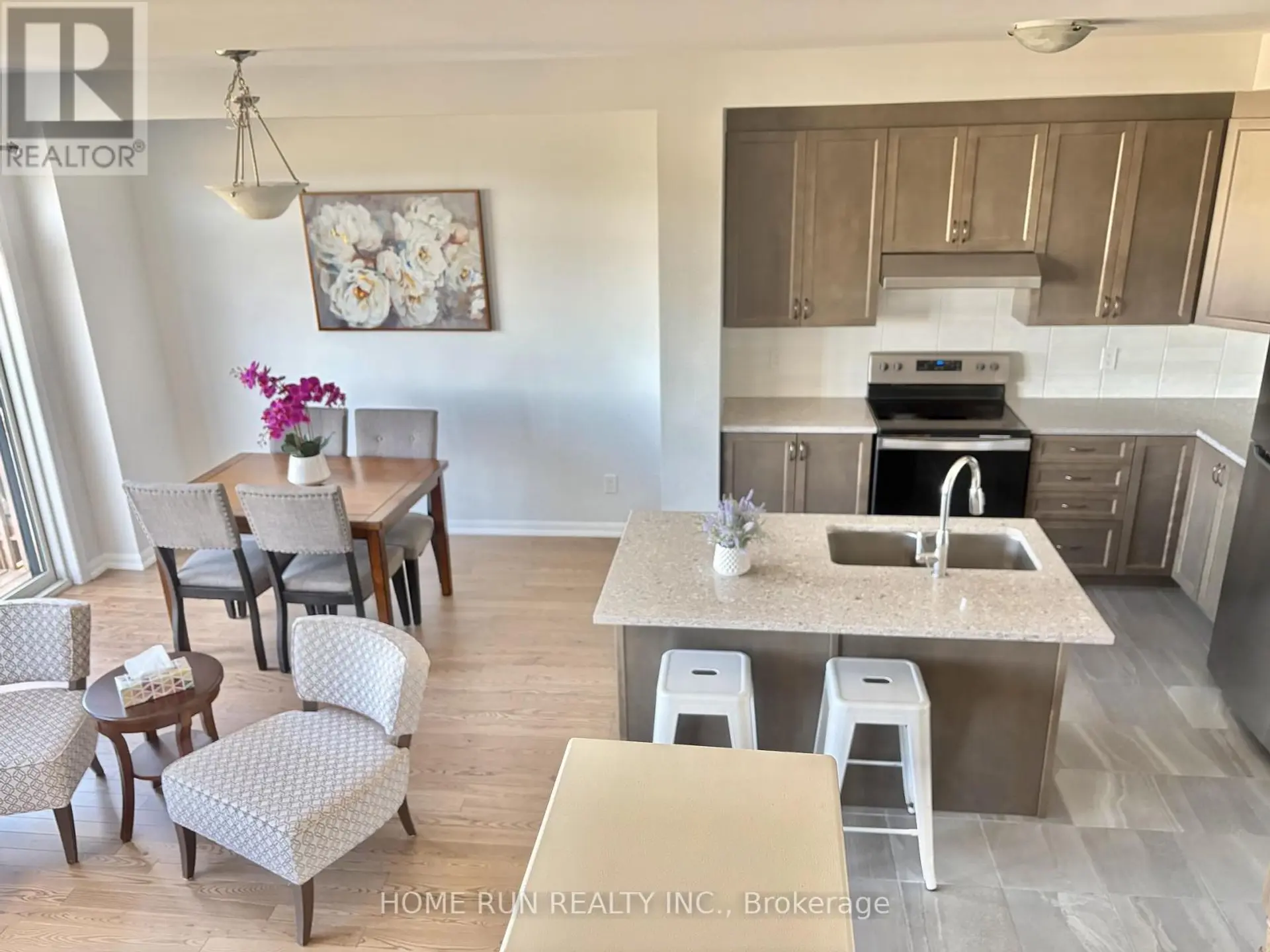 111 TEELIN CIRCLE - Image 3