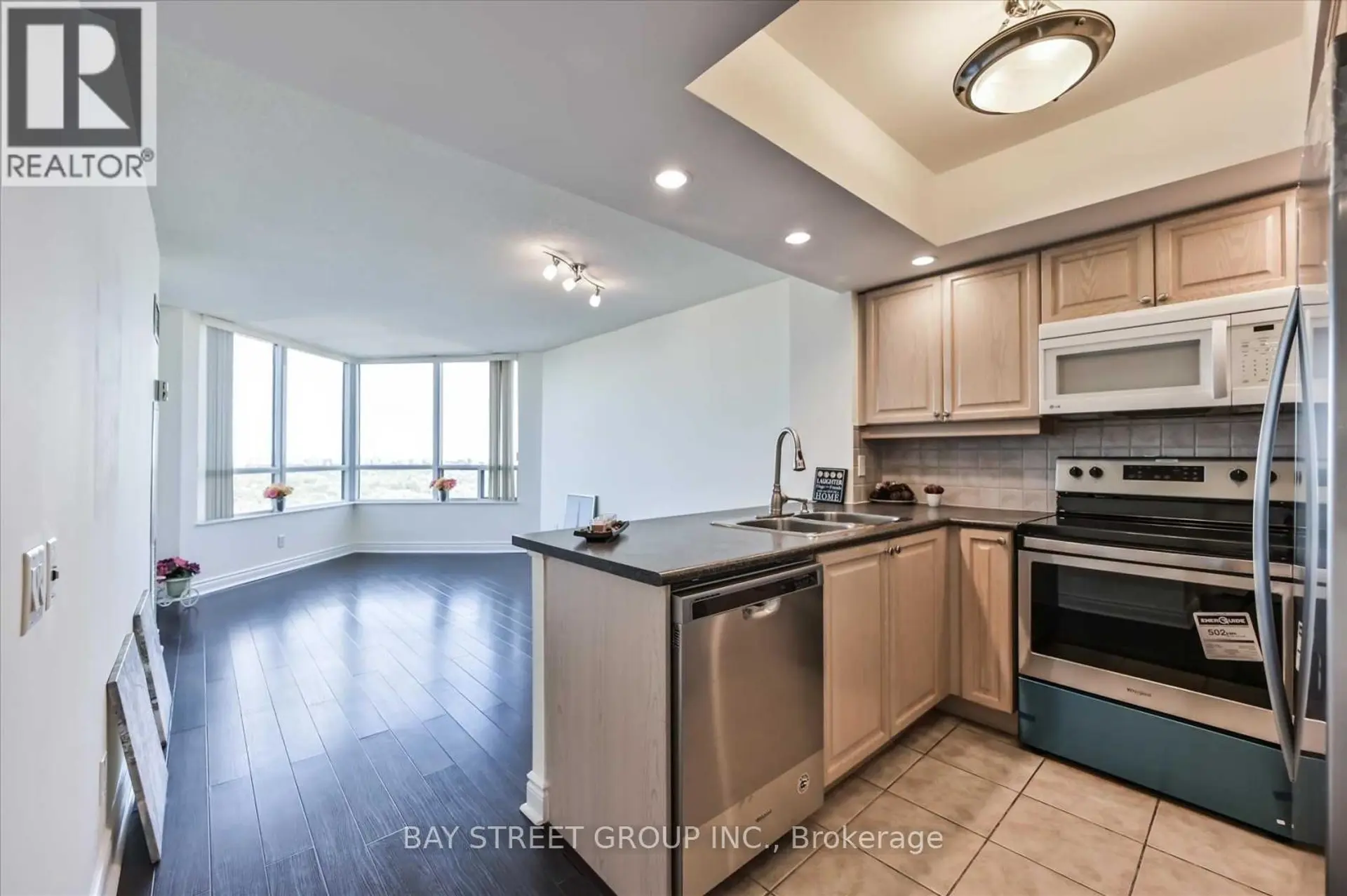 #2321 15 NORTHTOWN WAY - Image 8