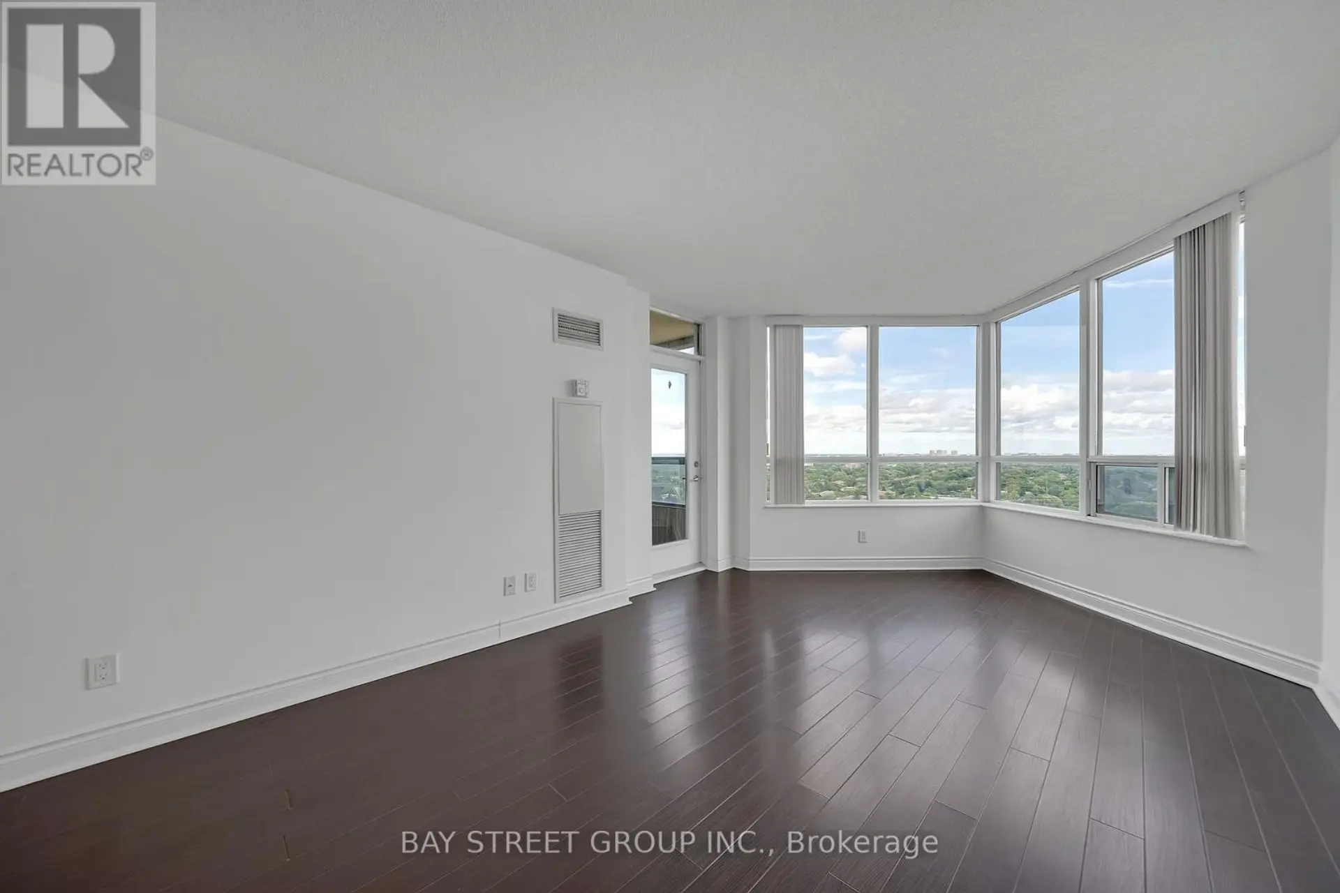 #2321 15 NORTHTOWN WAY - Image 10