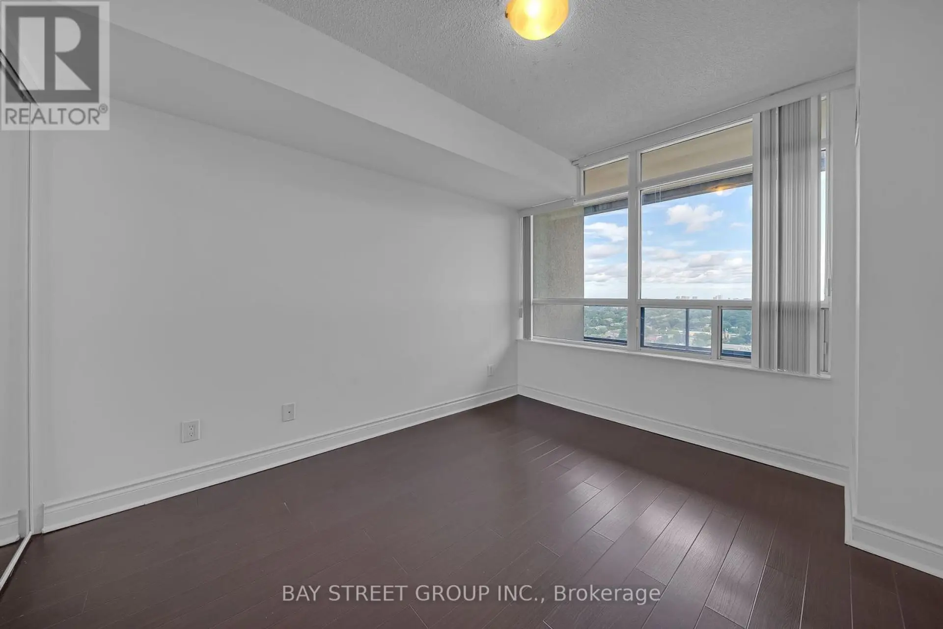 #2321 15 NORTHTOWN WAY - Image 16