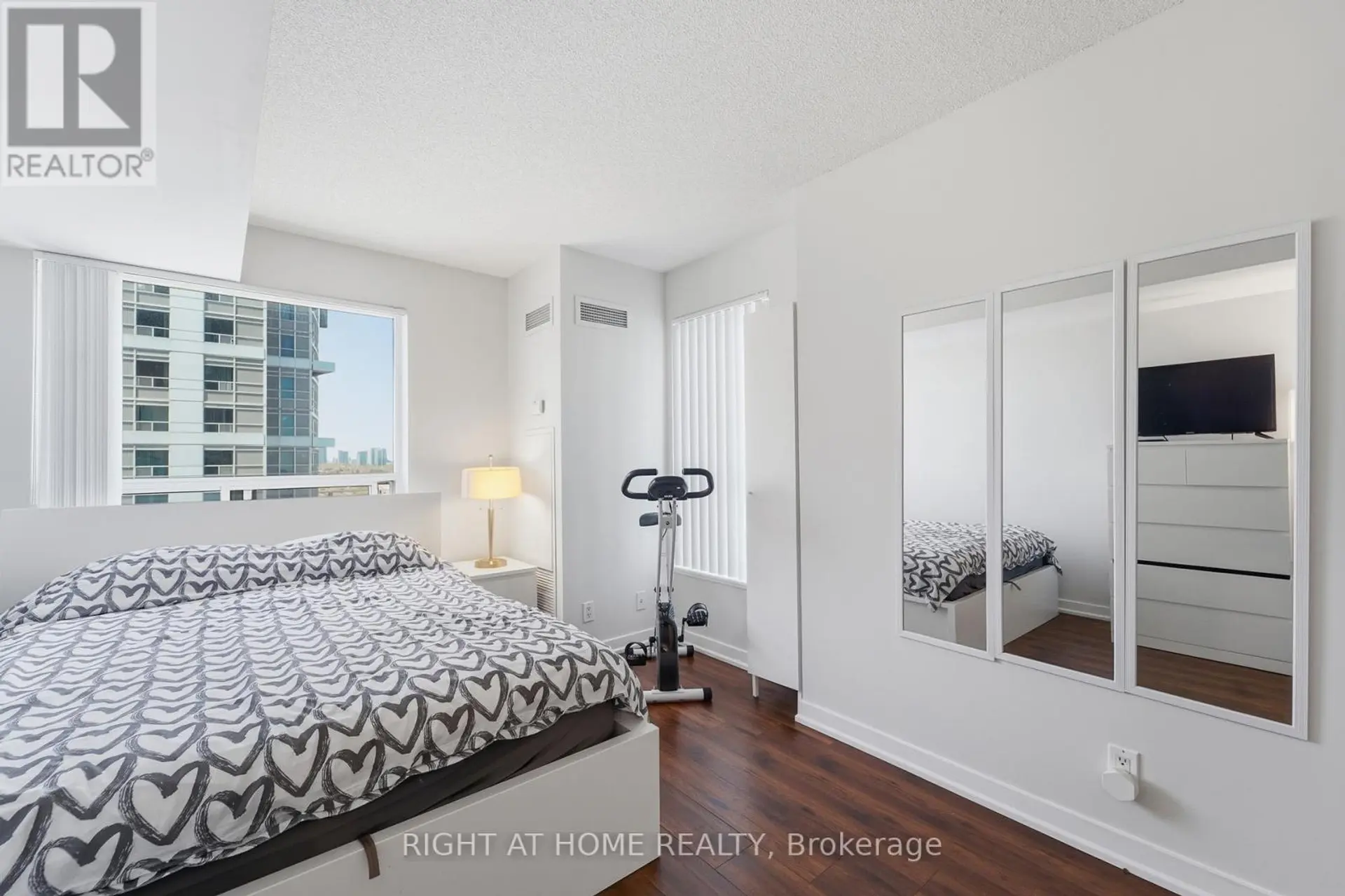 #1612 38 LEE CENTRE DRIVE - Image 14