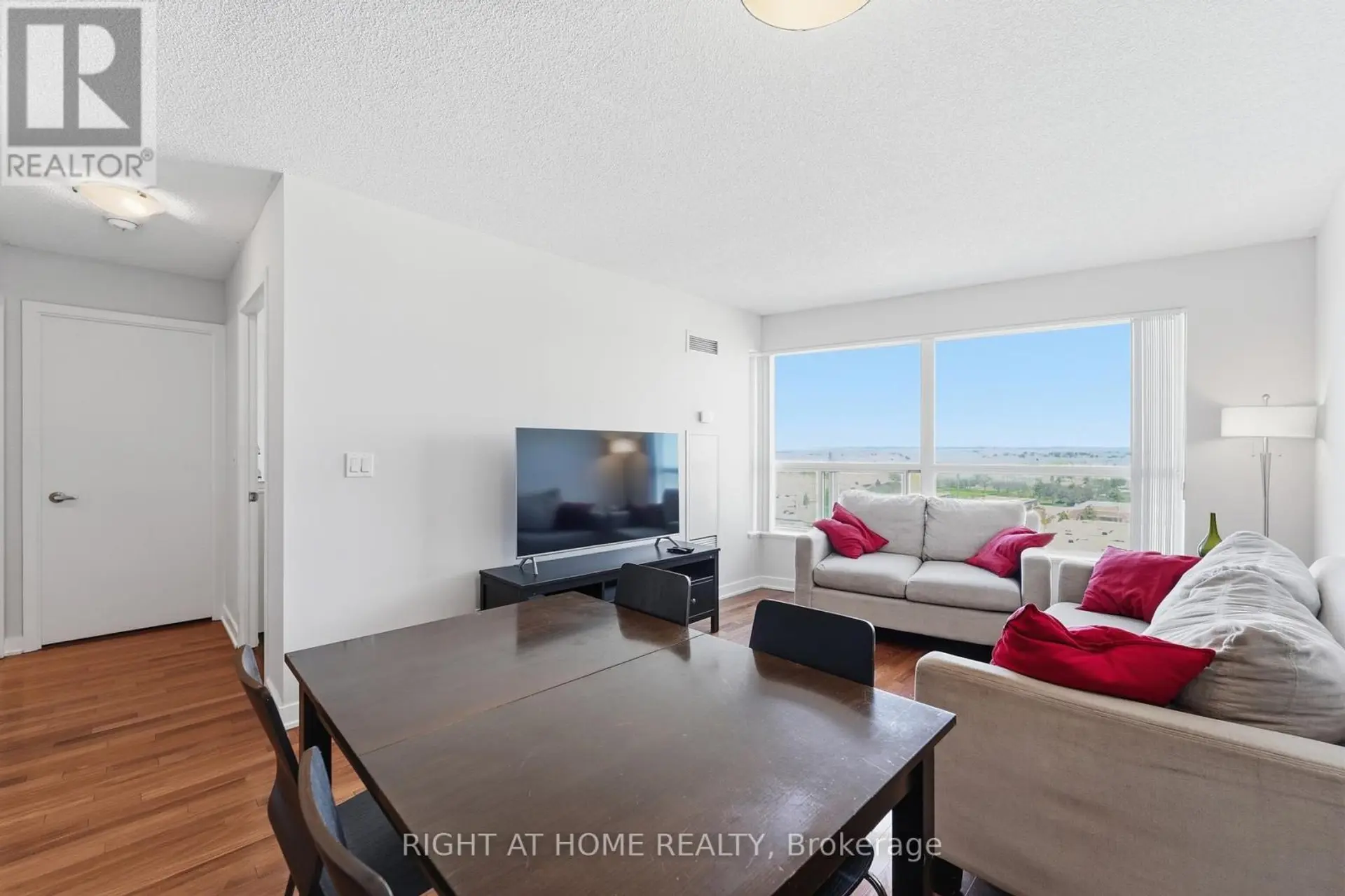 #1612 38 LEE CENTRE DRIVE - Image 5