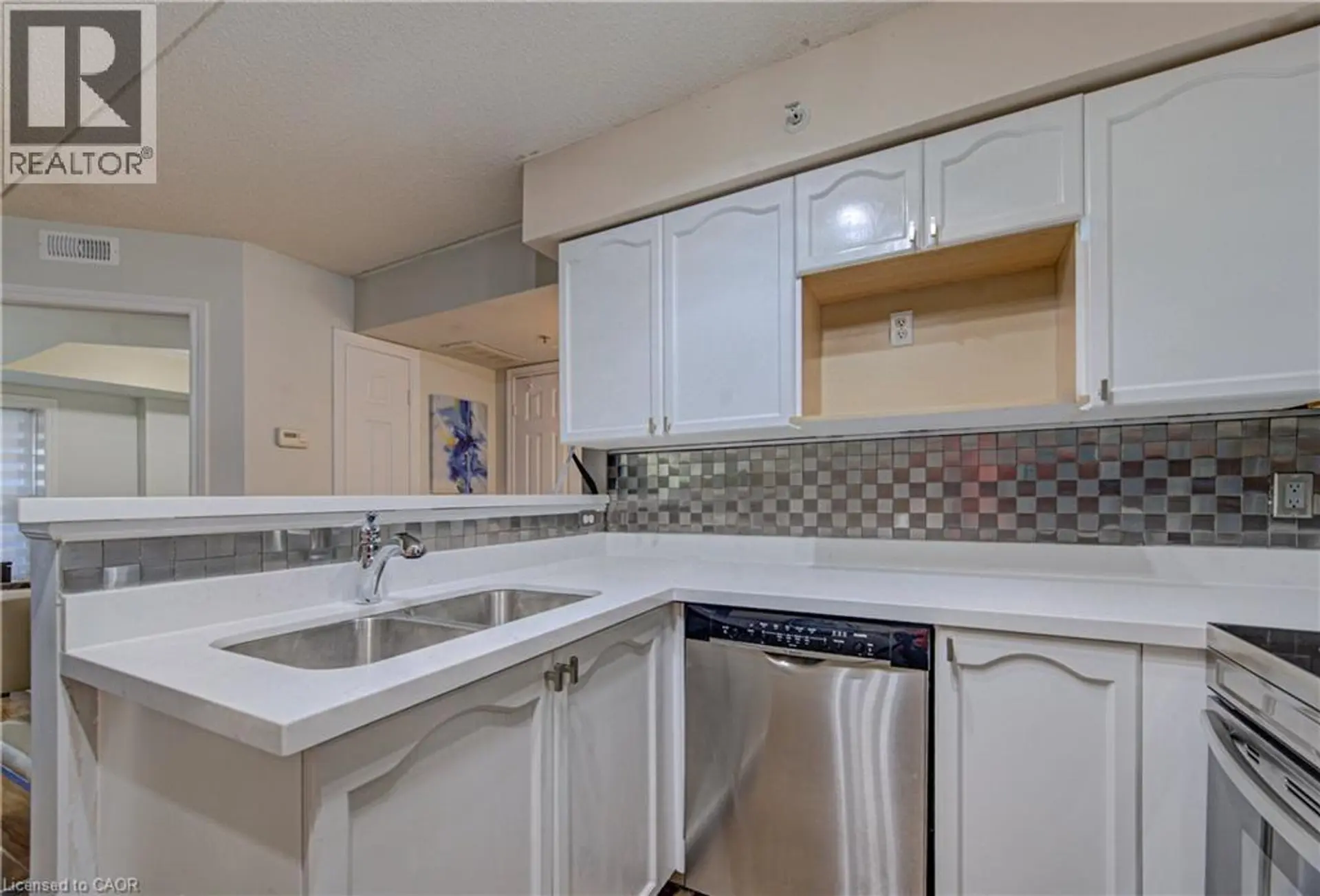 #106 1490 BISHOPS Gate - Image 12