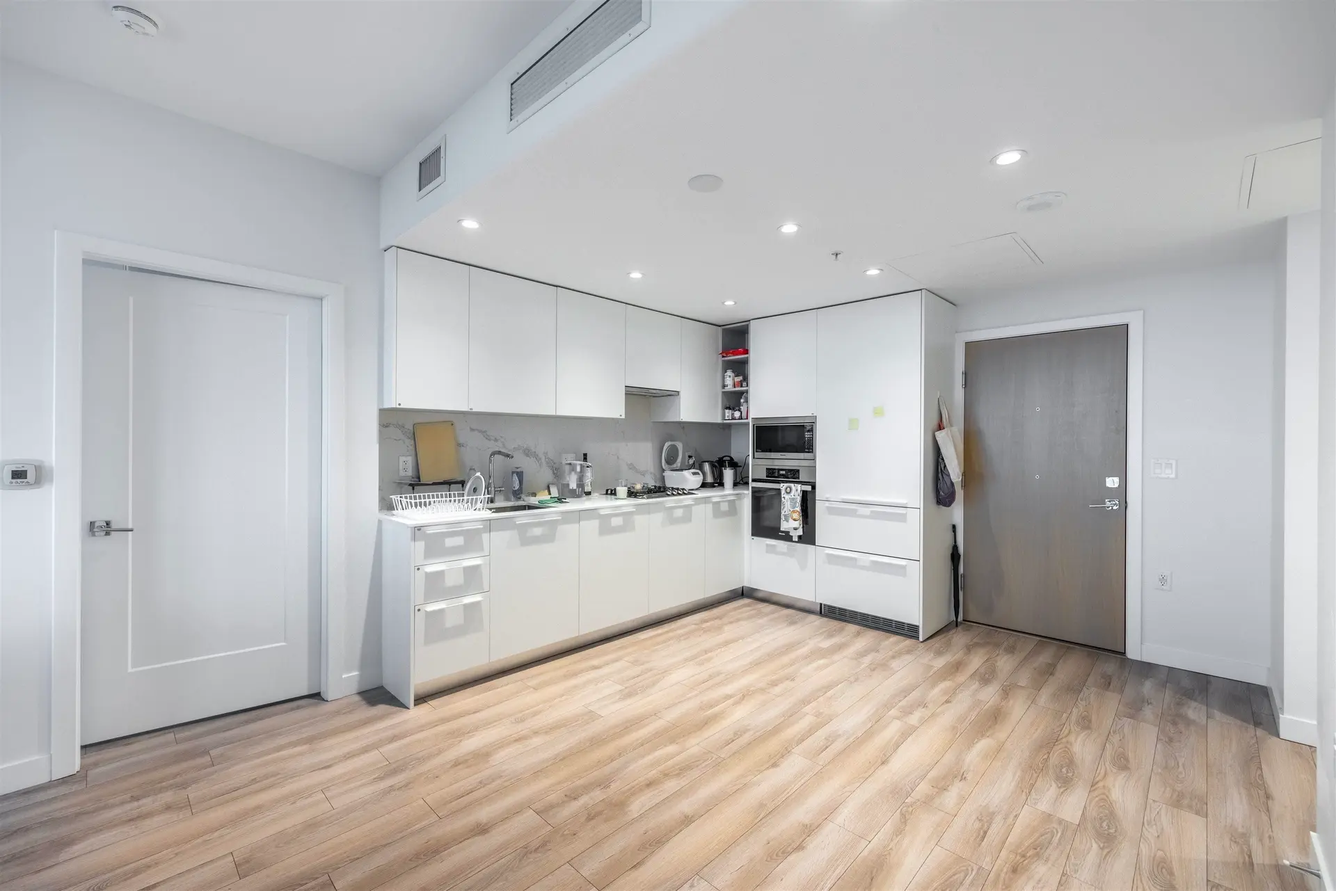 #2108 6699 Dunblane Avenue - Image 11