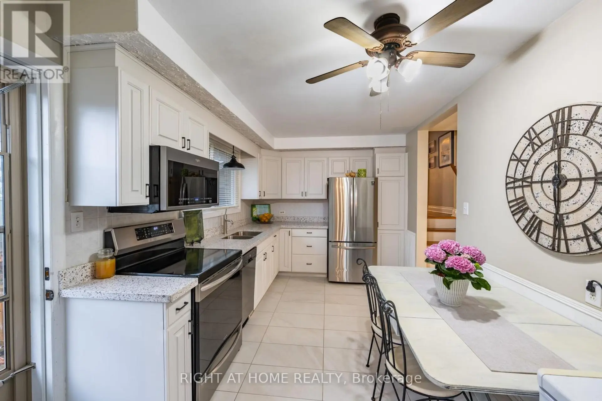 323 LINDAN AVENUE - Image 3