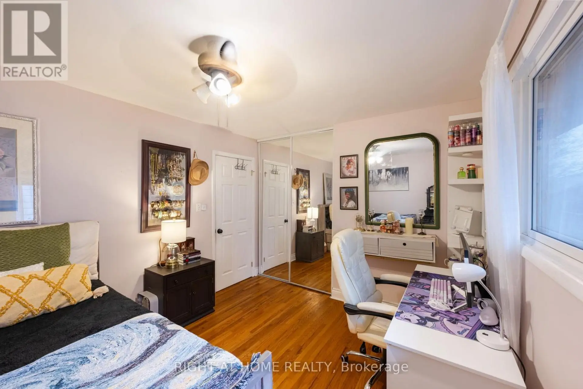 323 LINDAN AVENUE - Image 9