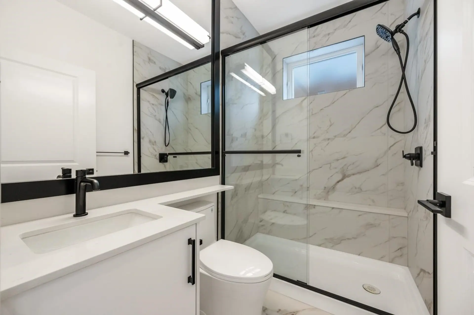 #2 3096 Vanness Avenue - Image 13