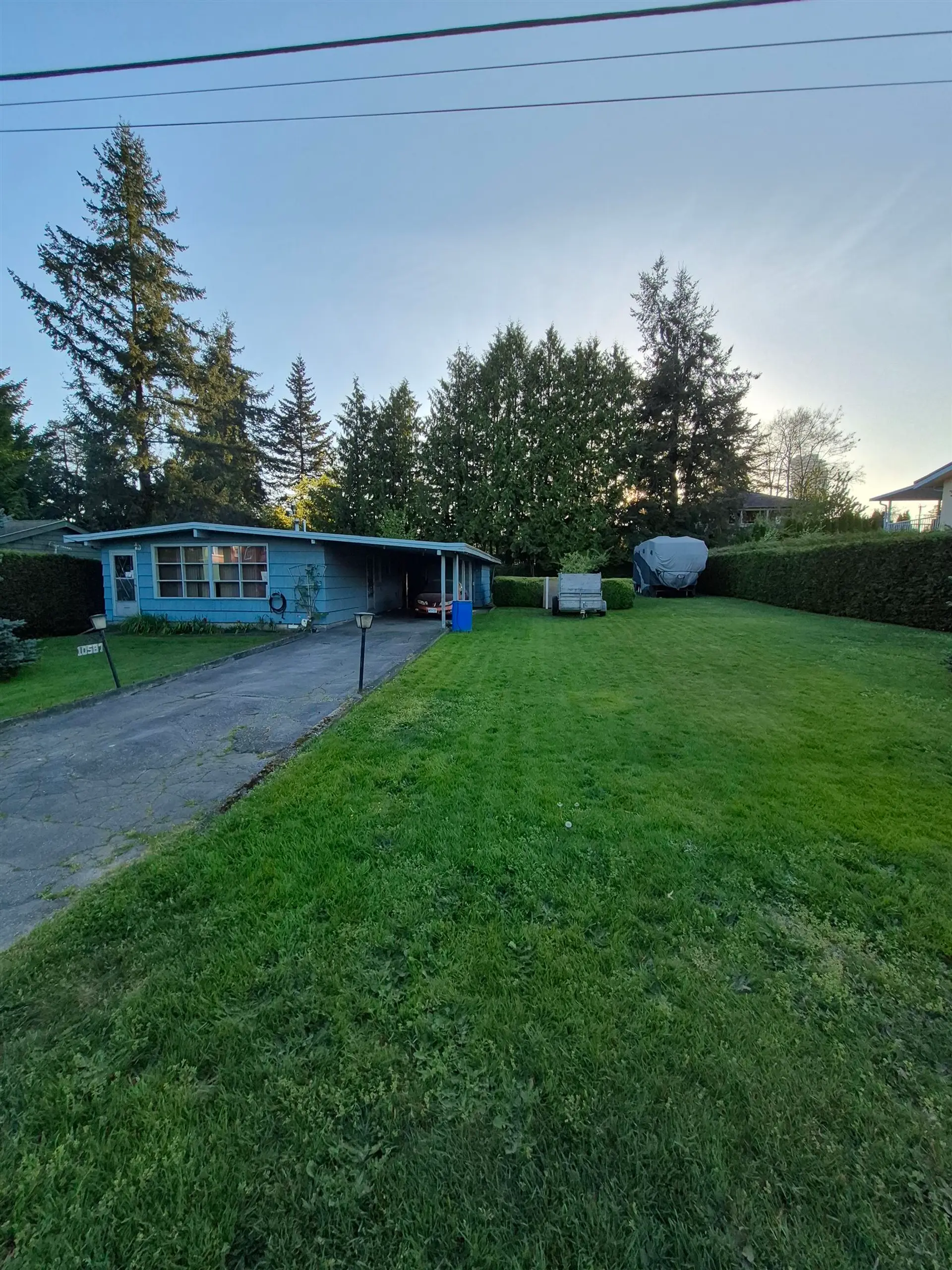 10587 138a Street - Image 2