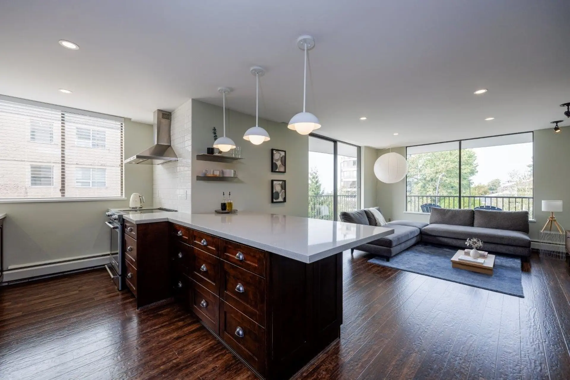 #302 540 Lonsdale Avenue - Image 3