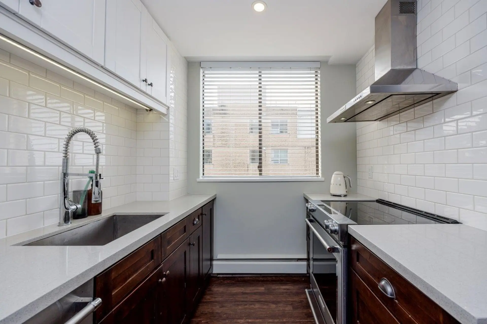 #302 540 Lonsdale Avenue - Image 5