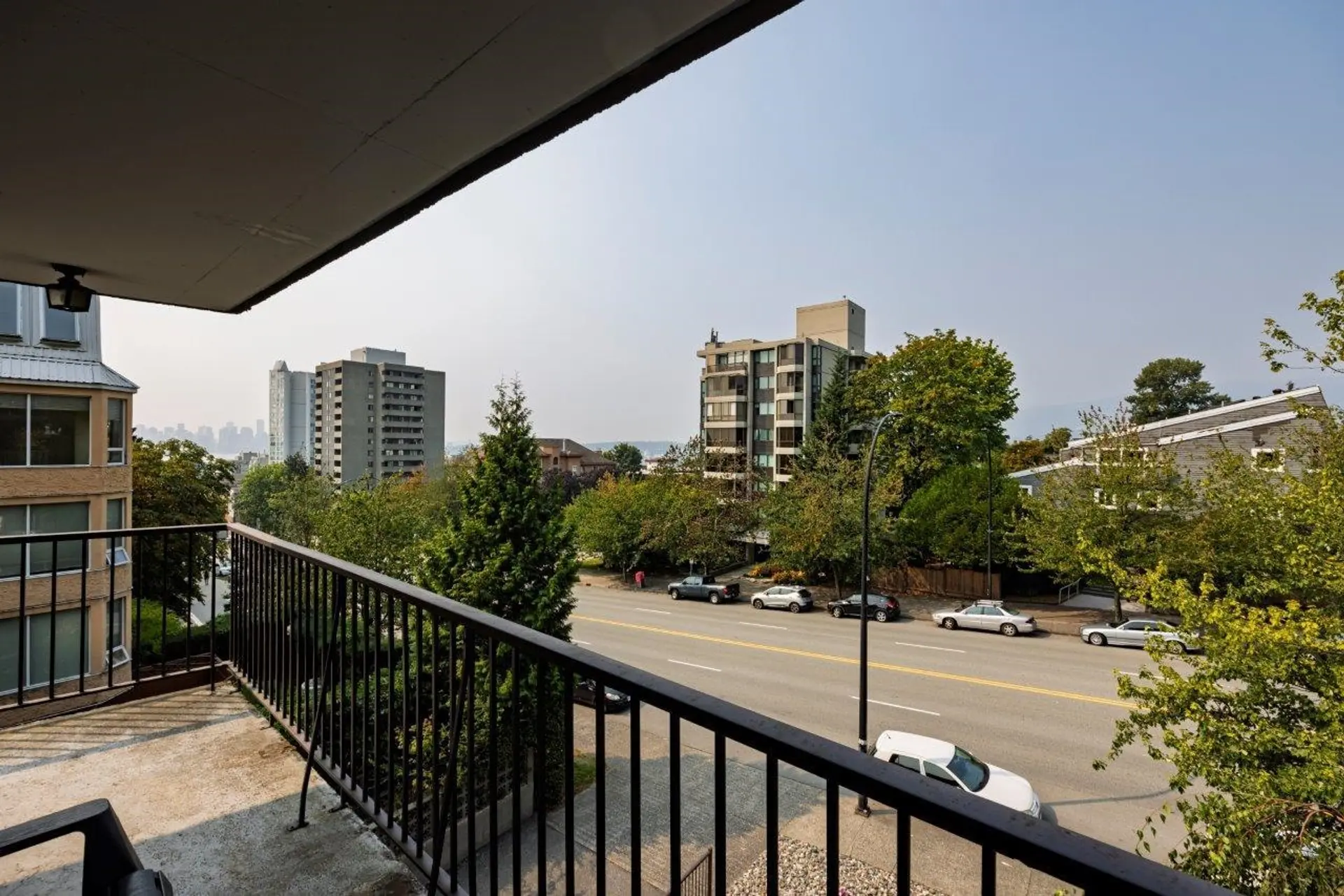 #302 540 Lonsdale Avenue - Image 10