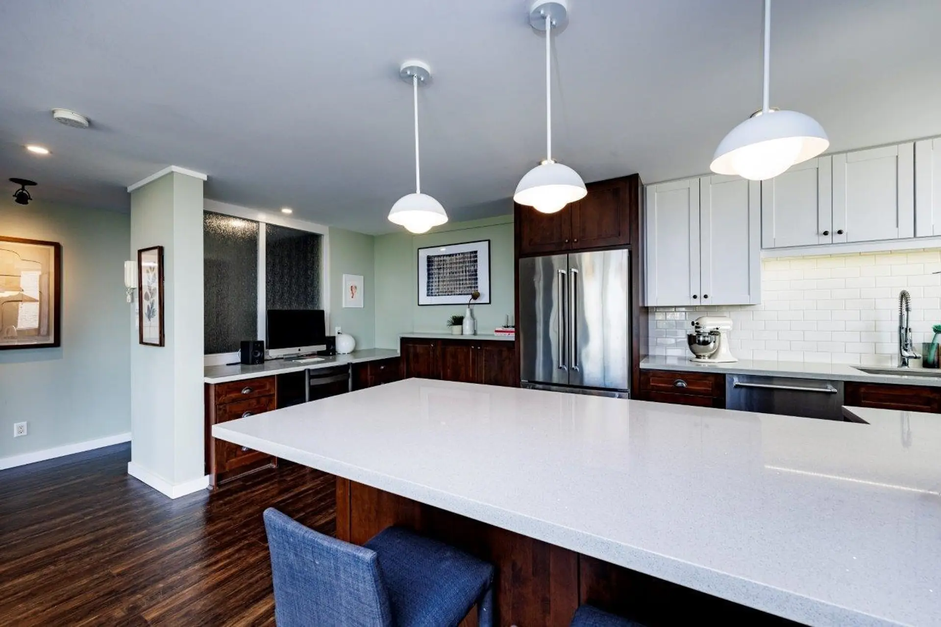 #302 540 Lonsdale Avenue - Image 4