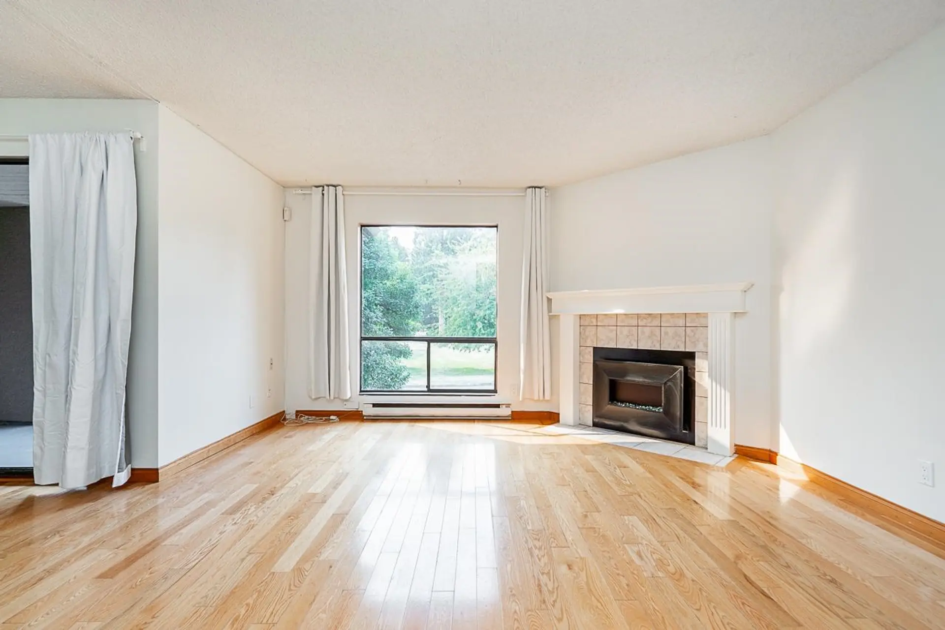 Property at 10570 Holly Park Lane, Surrey, BC