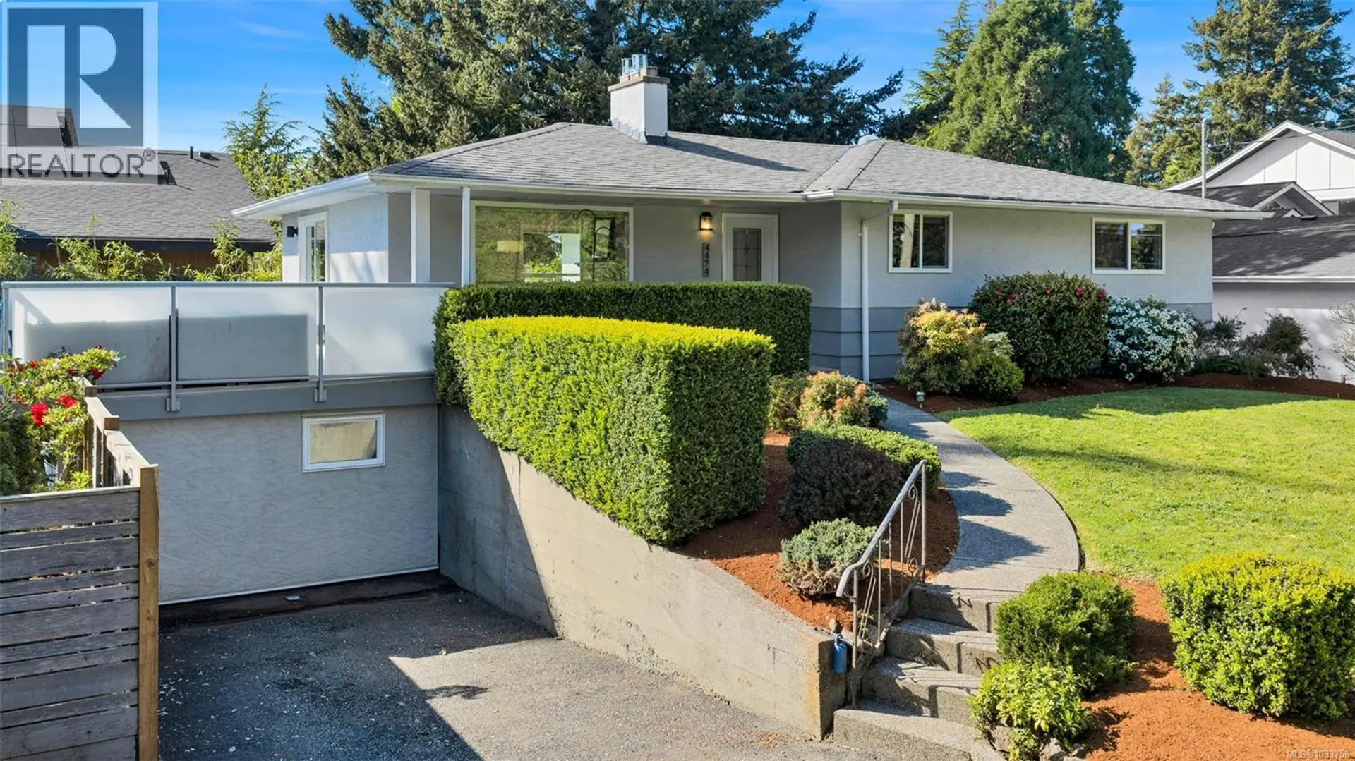 Property at 4474 Torquay Dr, Saanich, BC