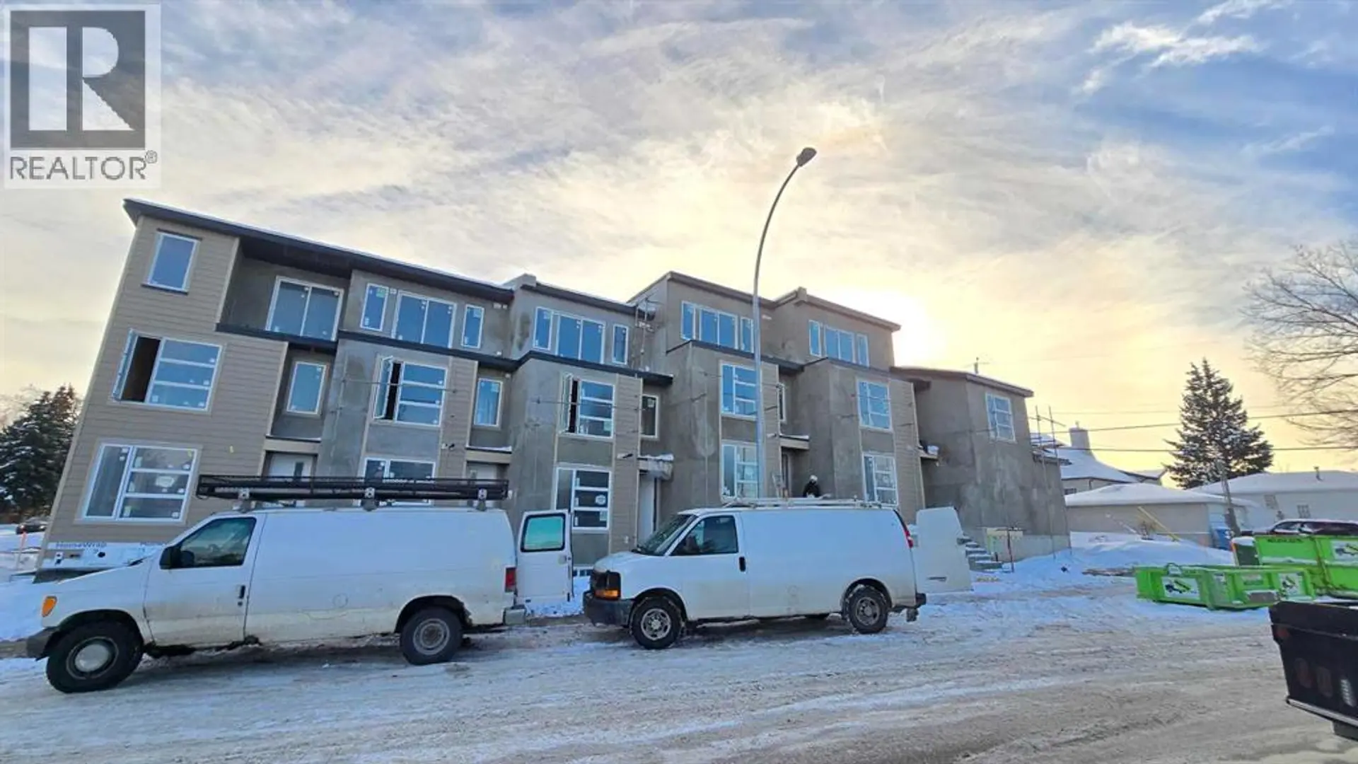4767 Montana Crescent - Image 4