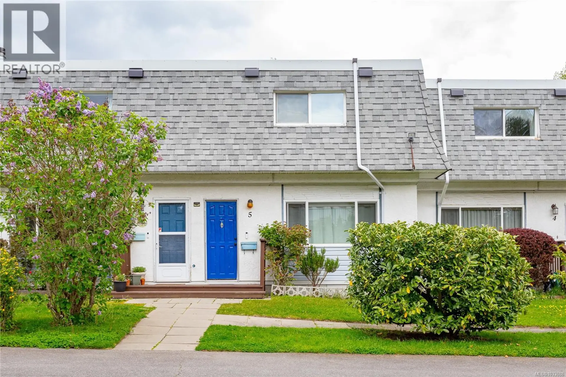 Property at #5 1040 Kenneth St, Saanich, BC